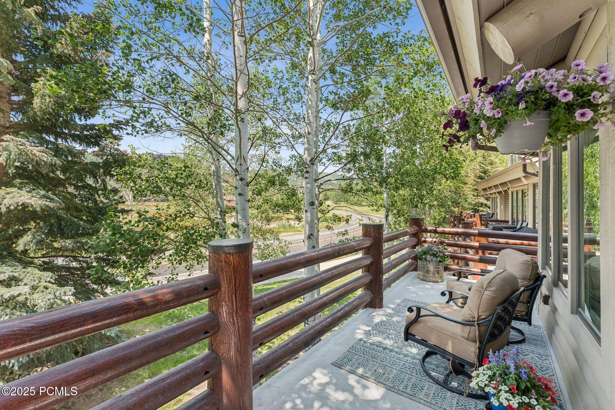 1955 Deer Valley Drive, 302