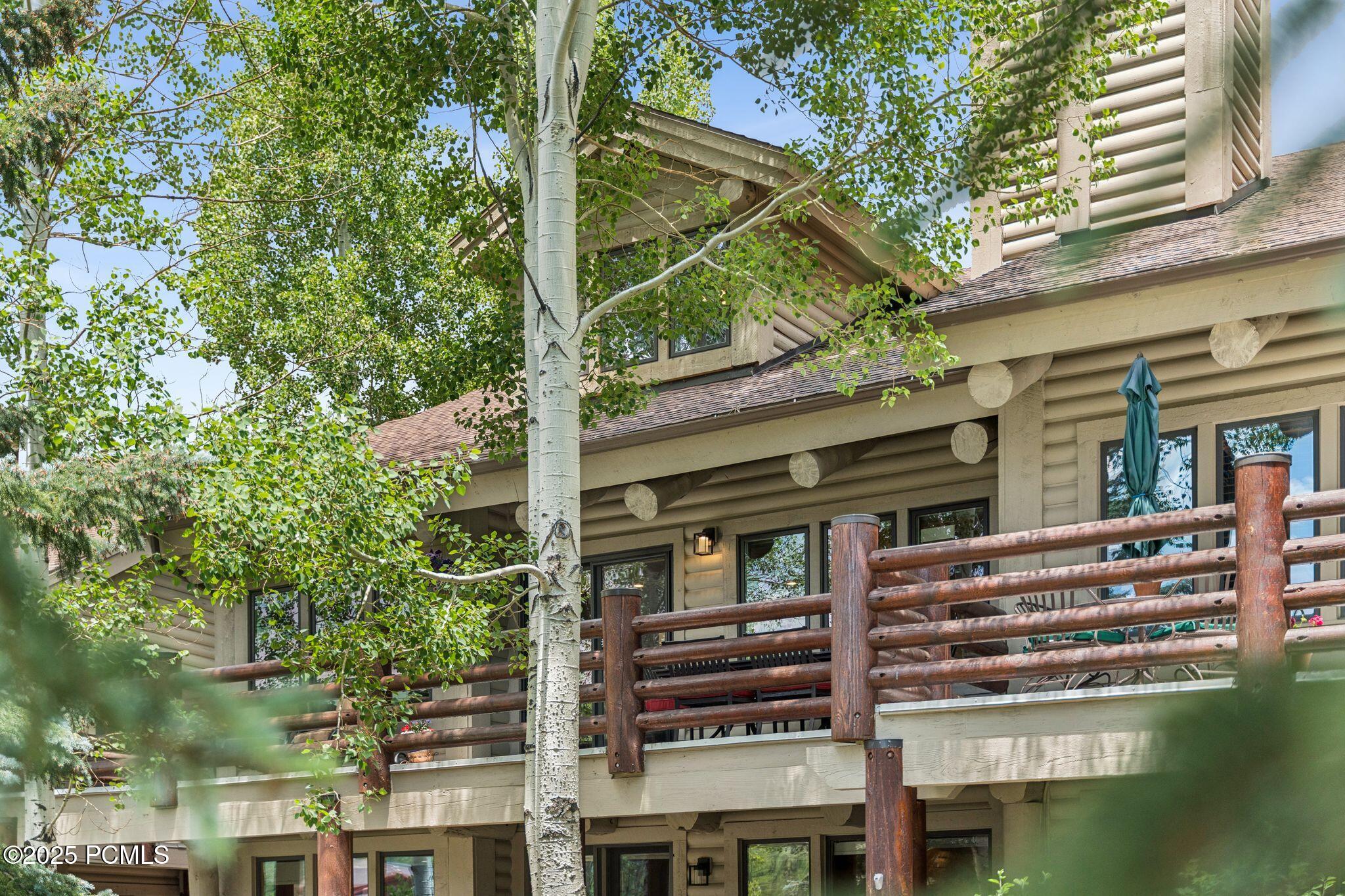 1955 Deer Valley Drive, 302