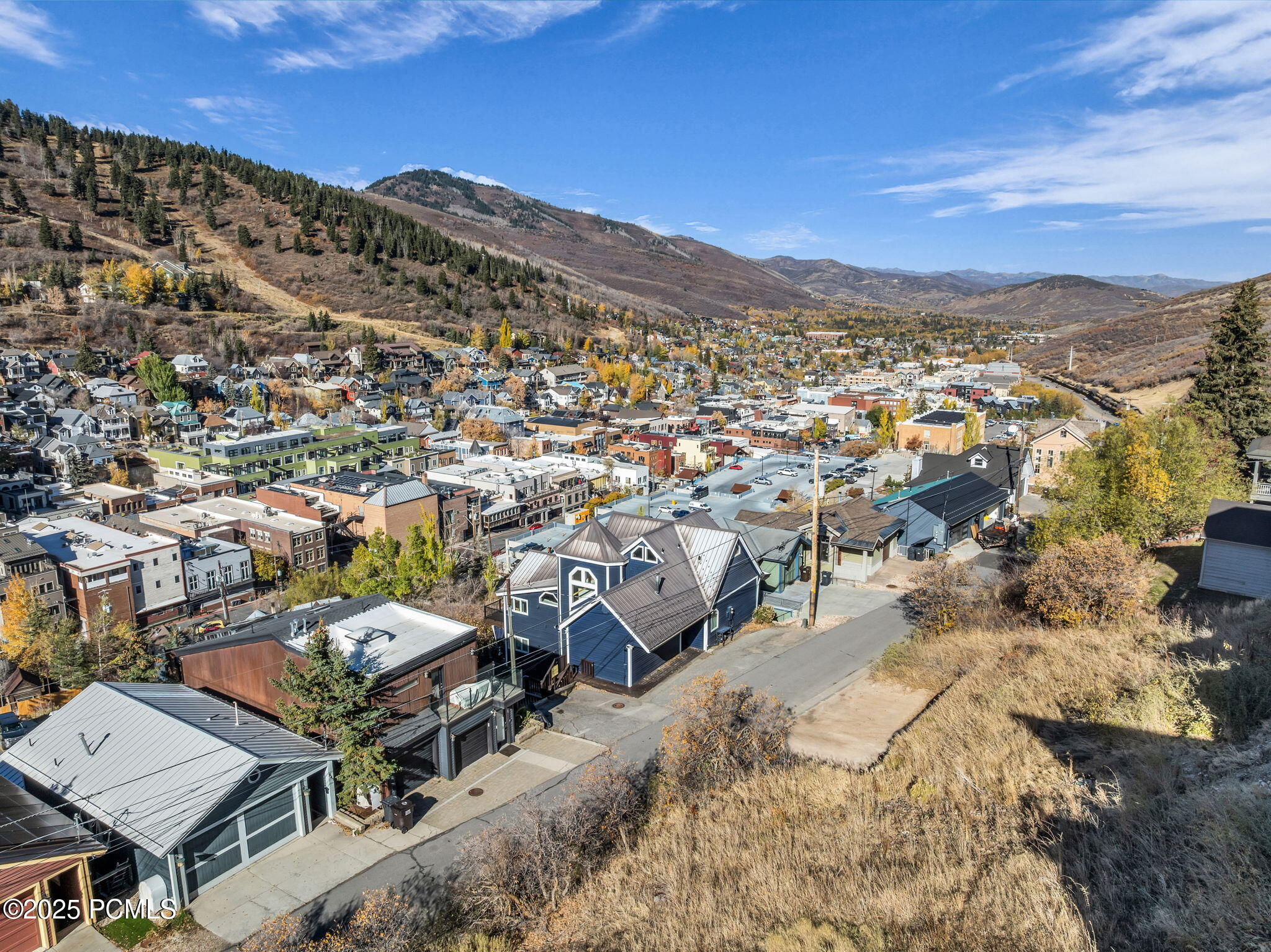 253 Ontario Avenue, 1 & 2