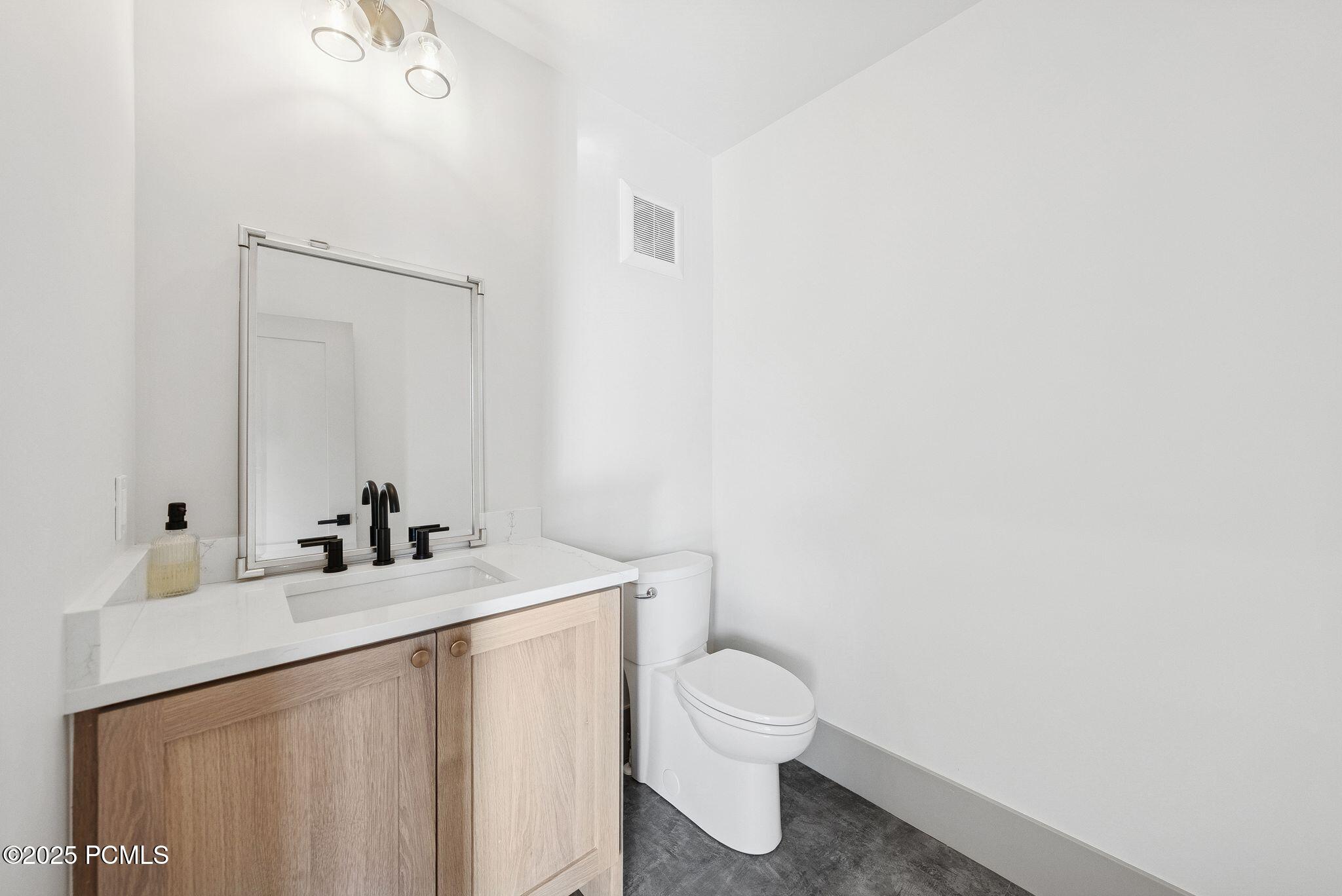 2083 Three Kings Court