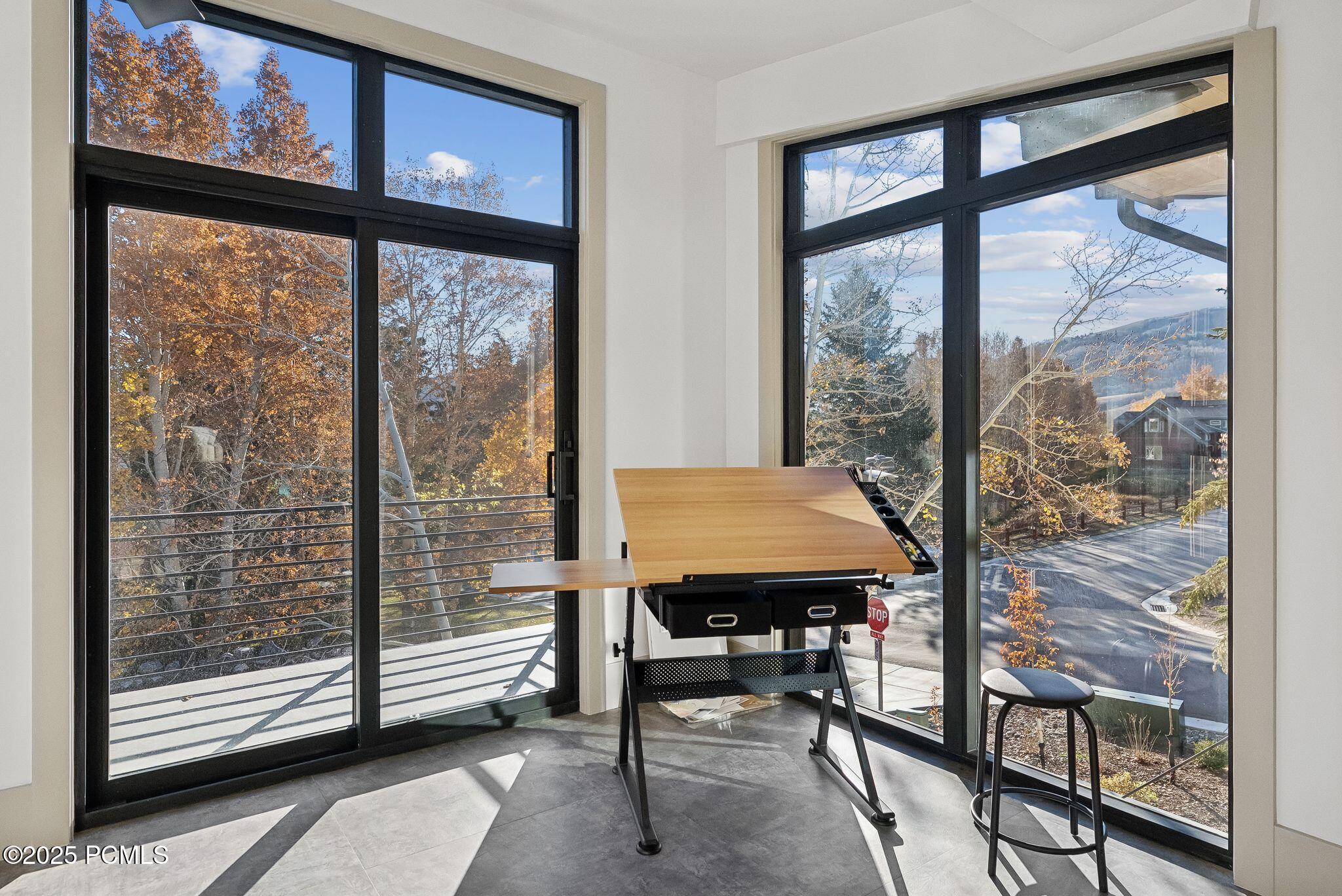 2083 Three Kings Court