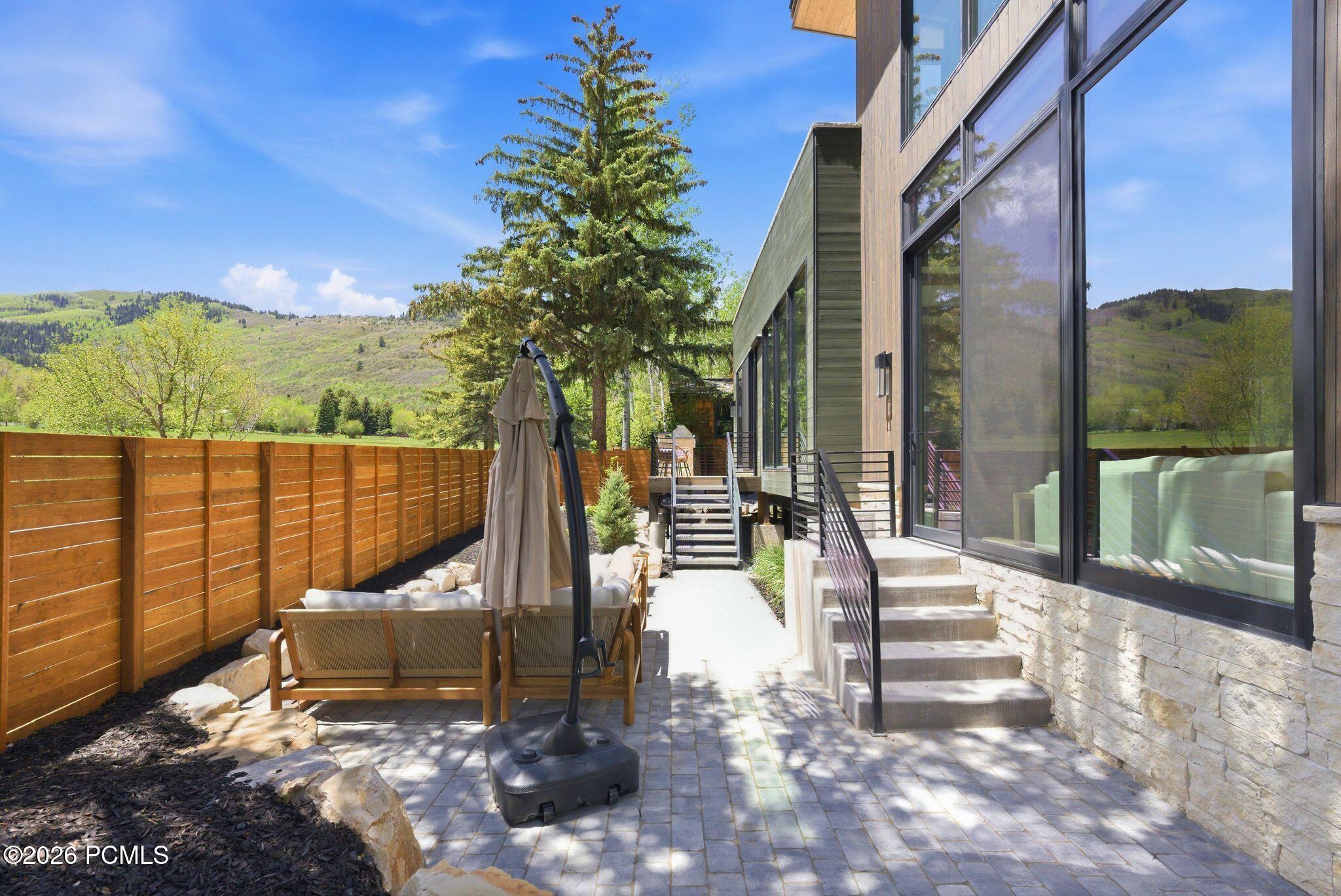 2083 Three Kings Court