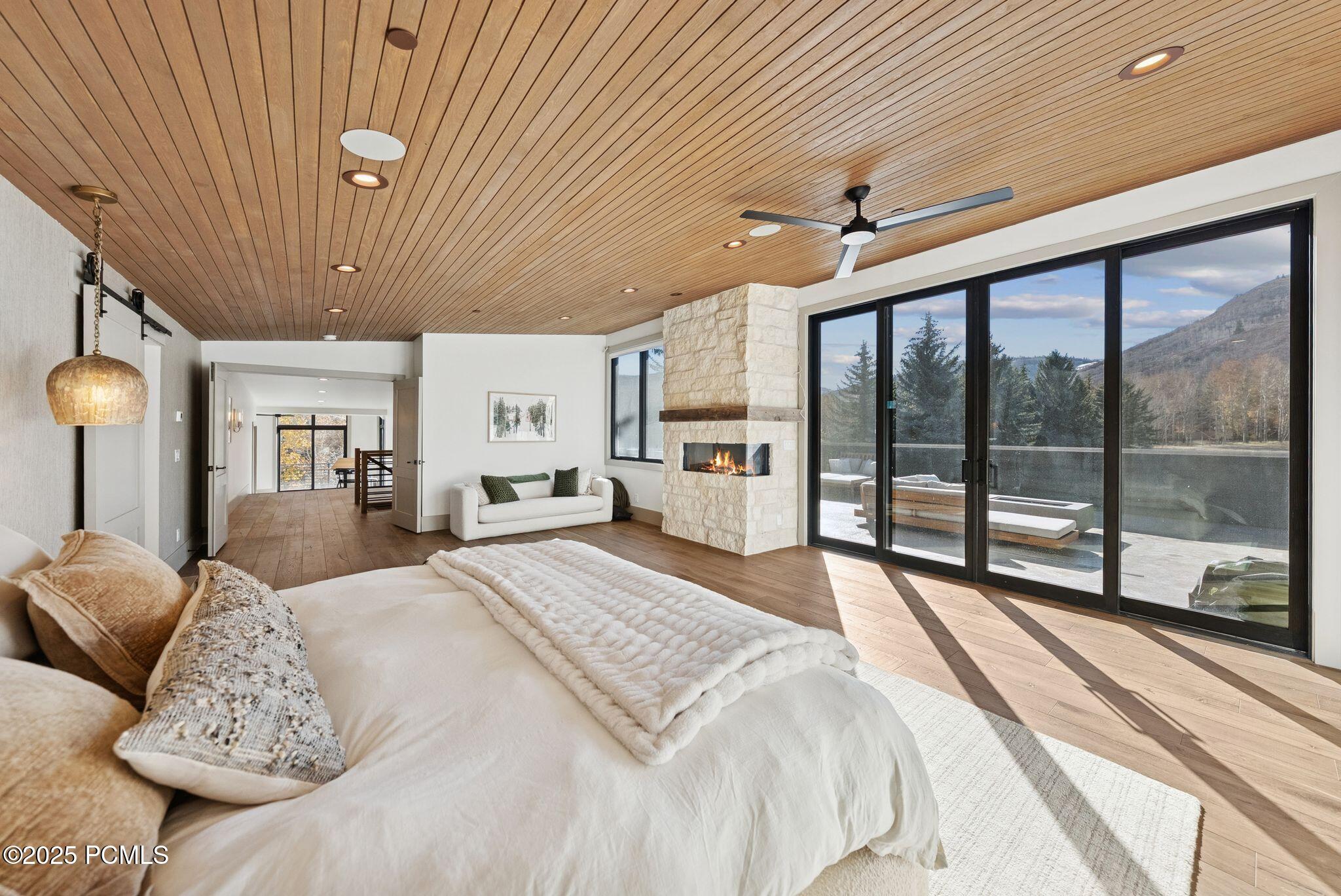 2083 Three Kings Court