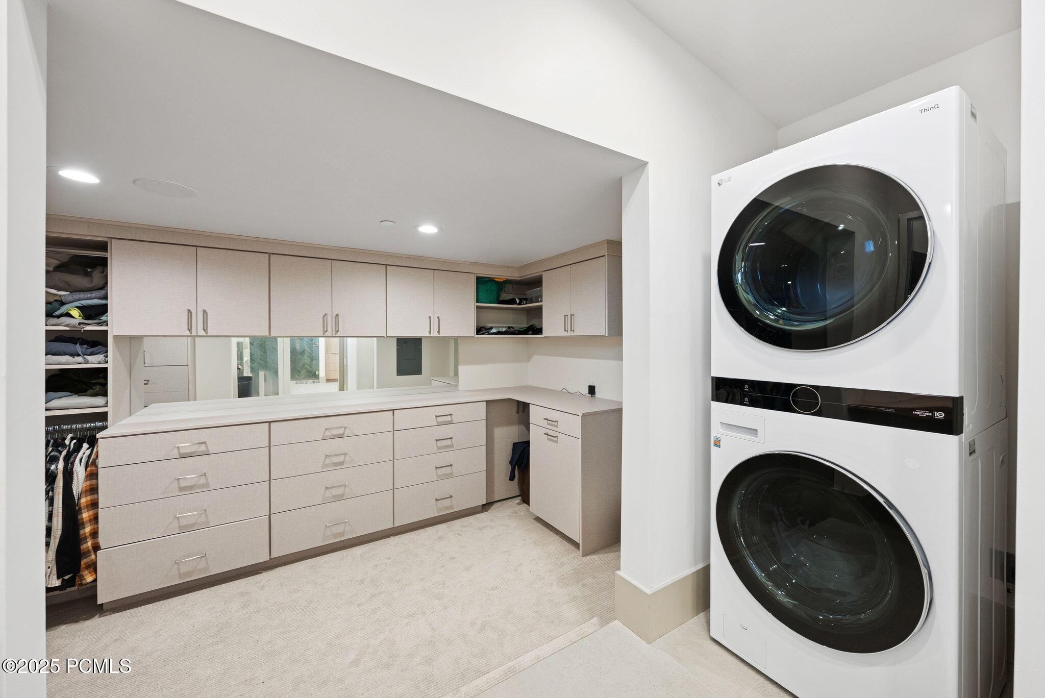 2083 Three Kings Court