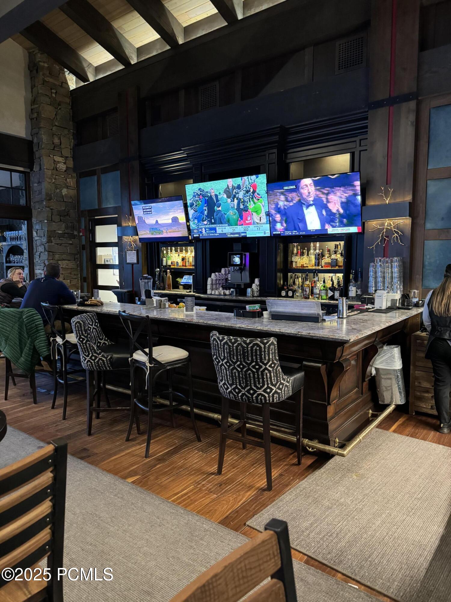 9452 N Vale View Circle