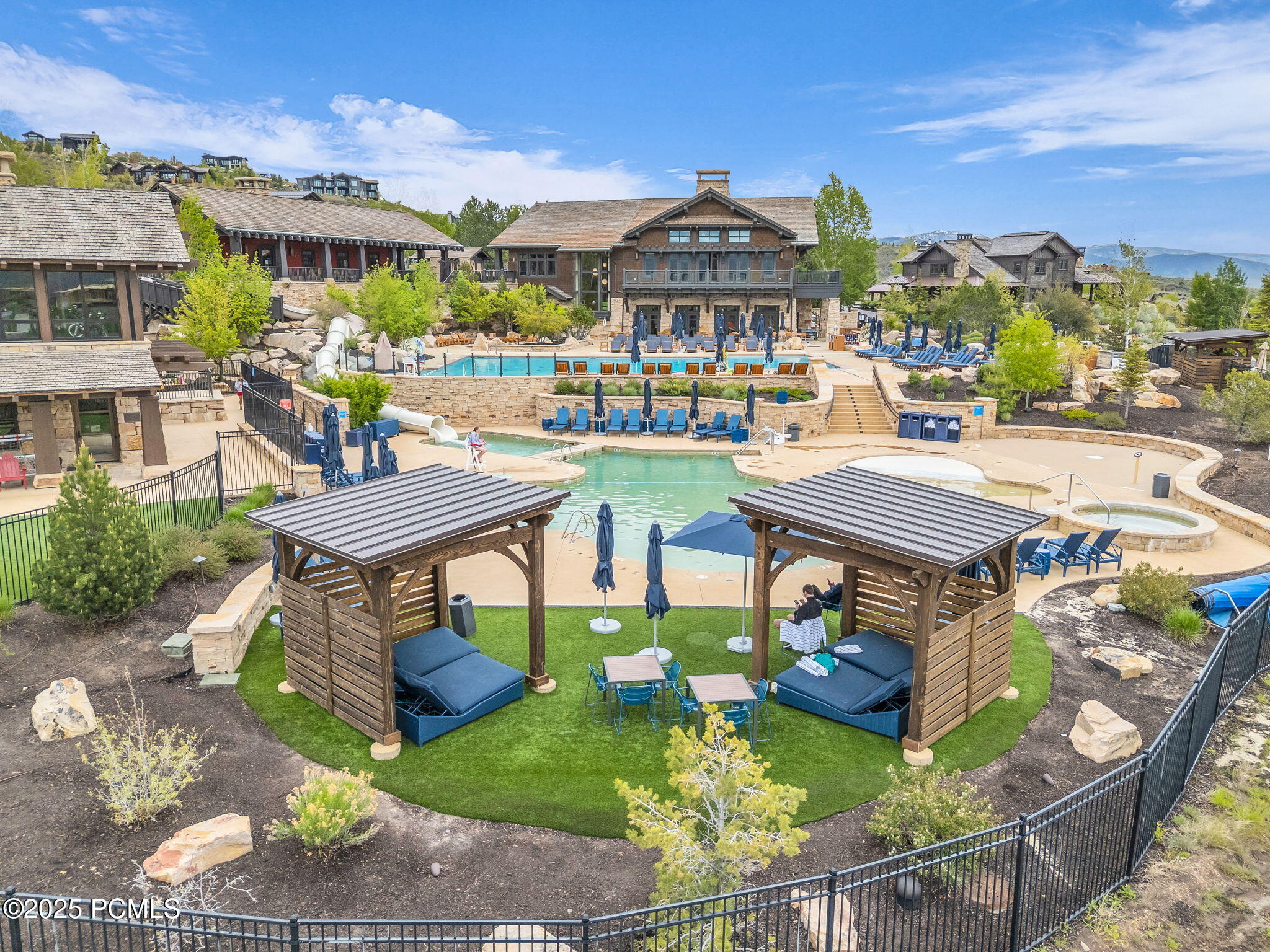 9452 N Vale View Circle