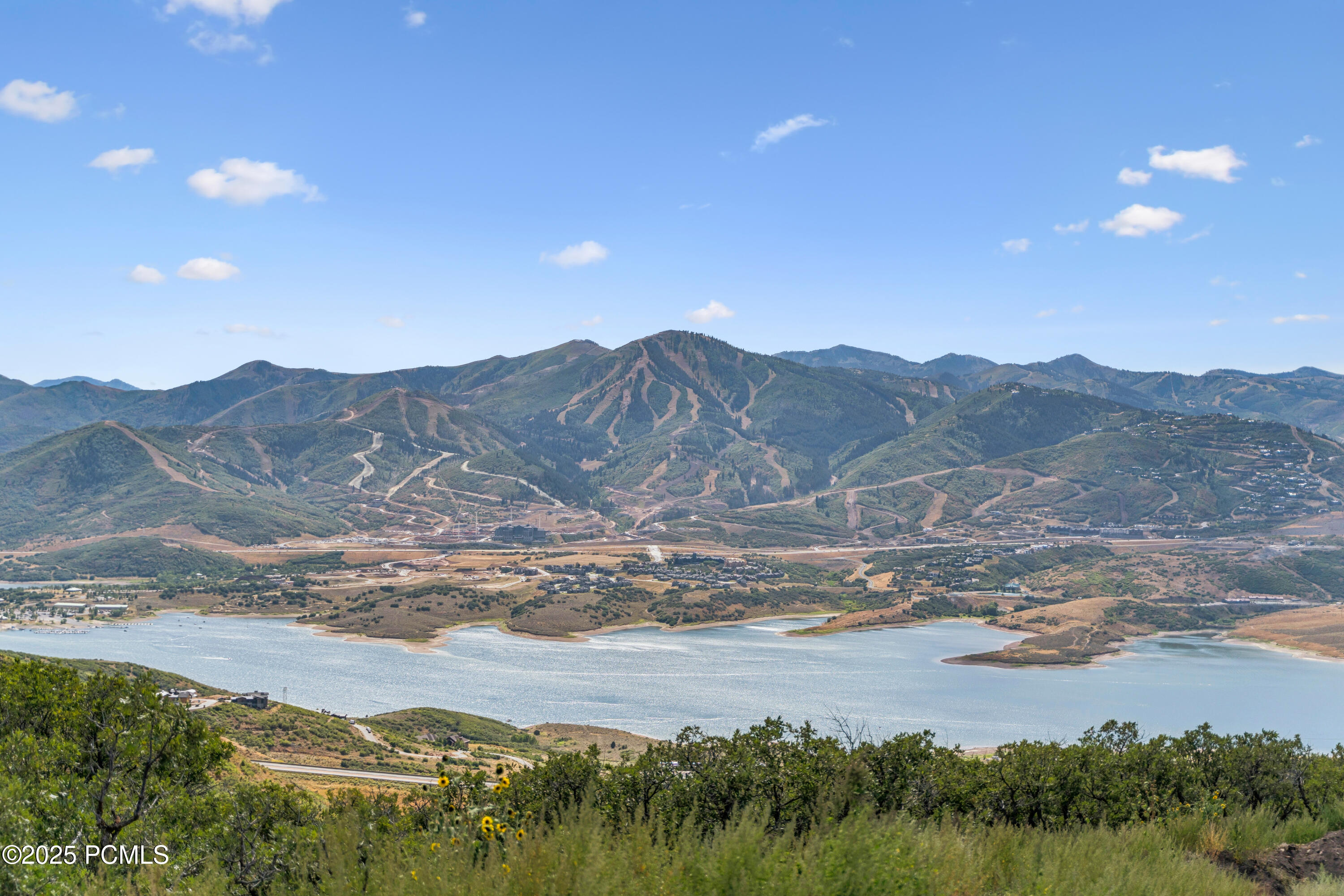 1746 E Wrangler Loop