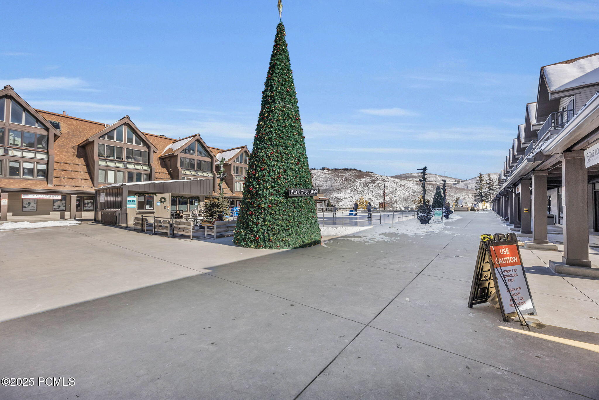 1401 Lowell Avenue 39