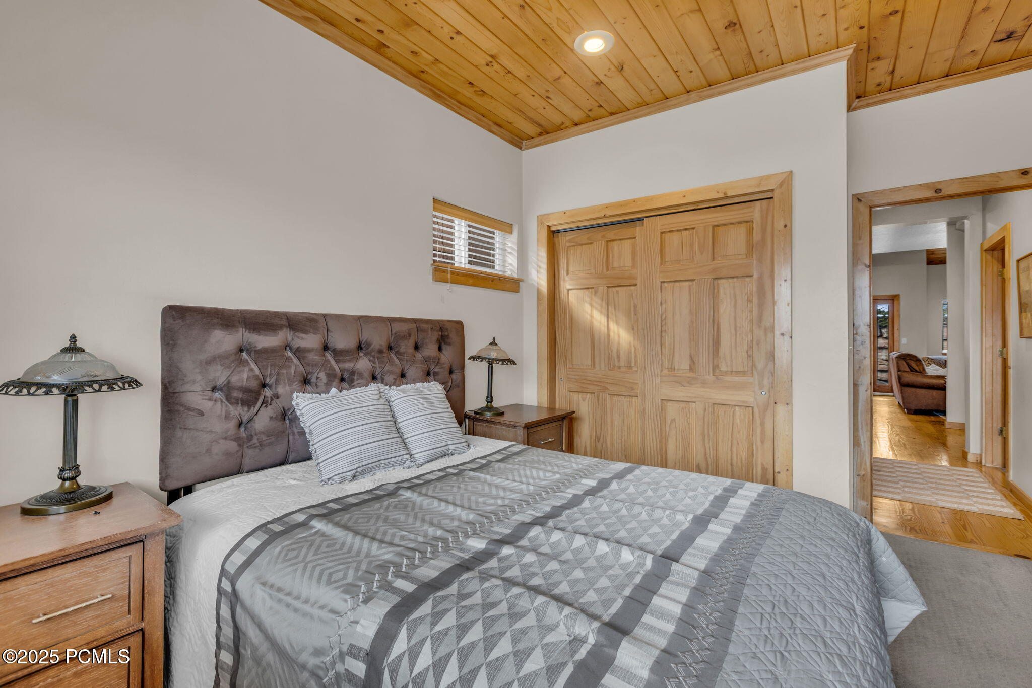 5424 Bobsled Boulevard T2