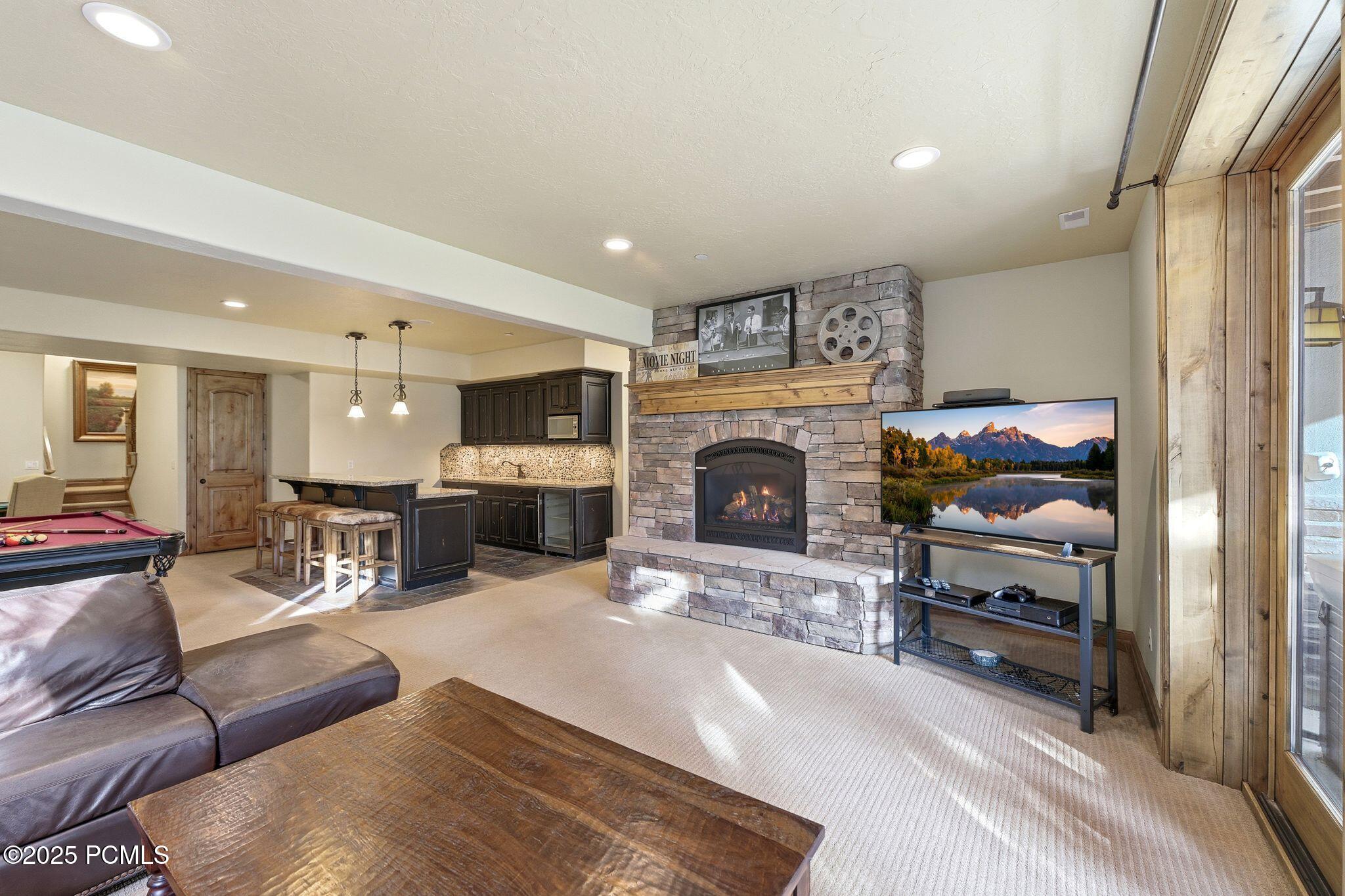 1273 W Stillwater Drive