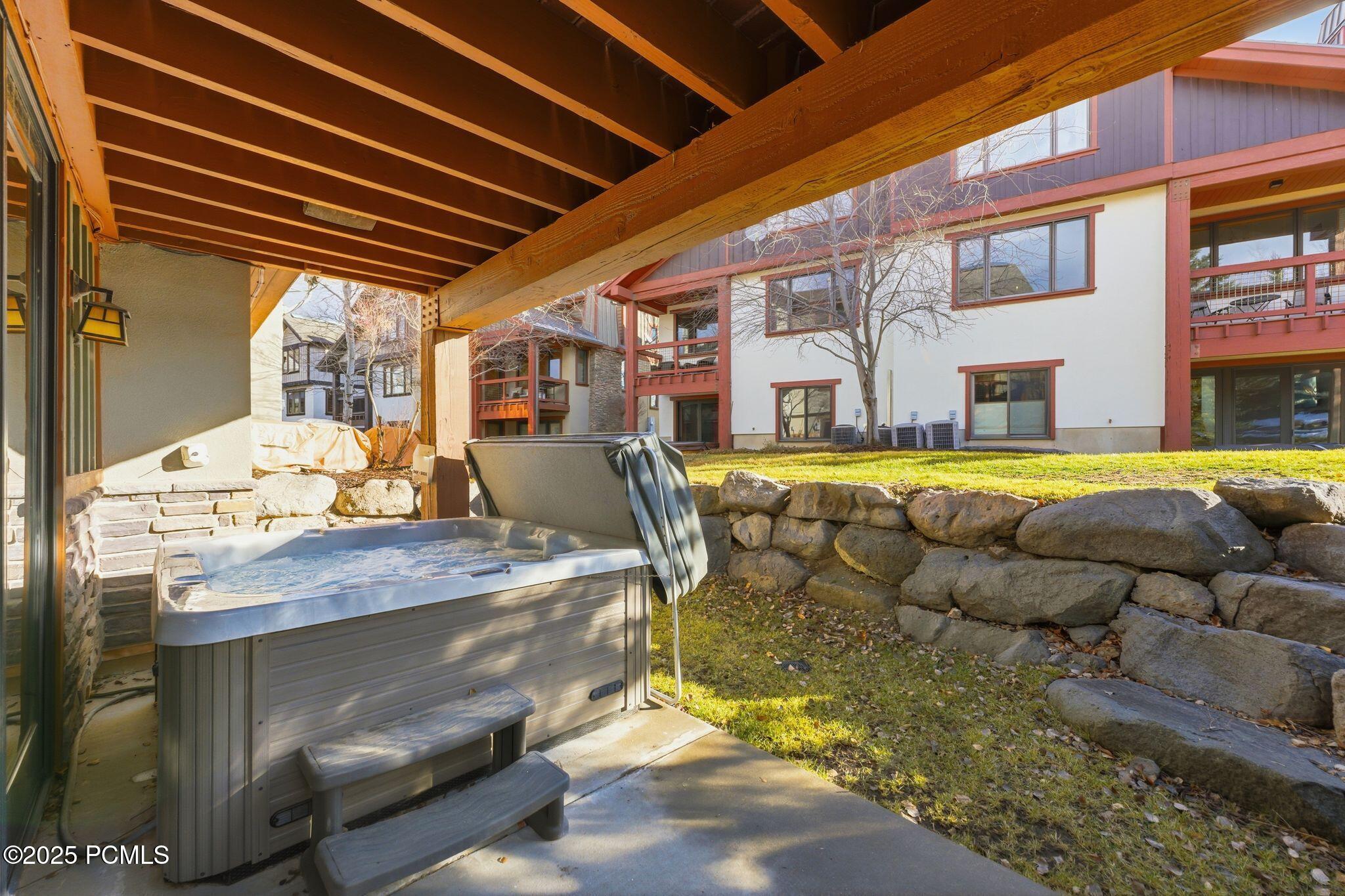 1273 W Stillwater Drive