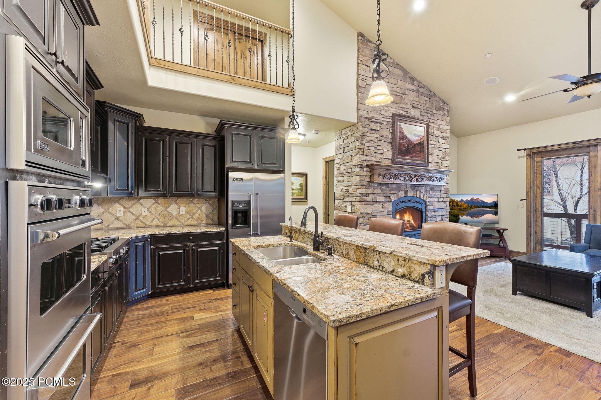 1273 W Stillwater Drive