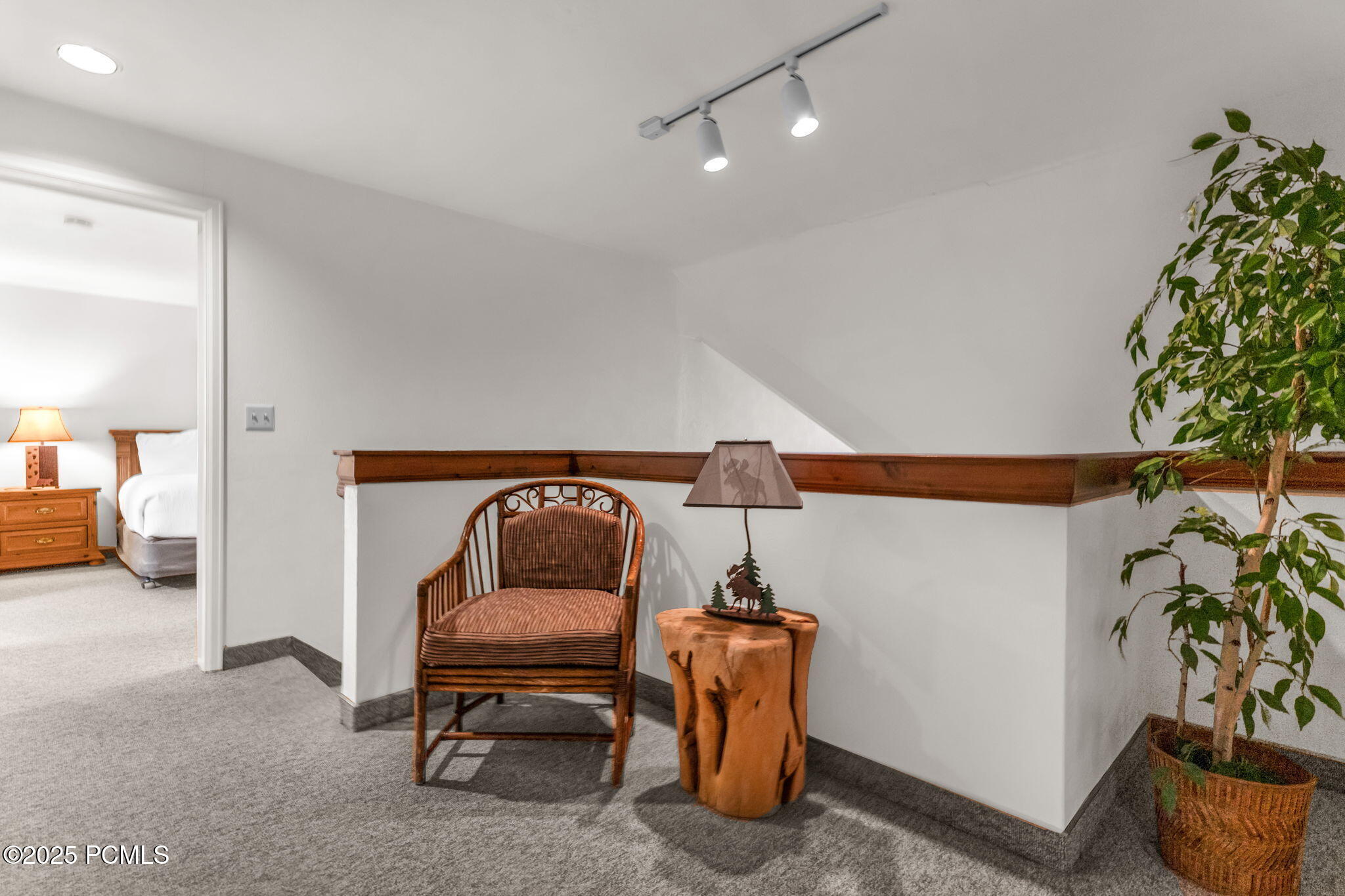 1415 Lowell Avenue B305 (350)