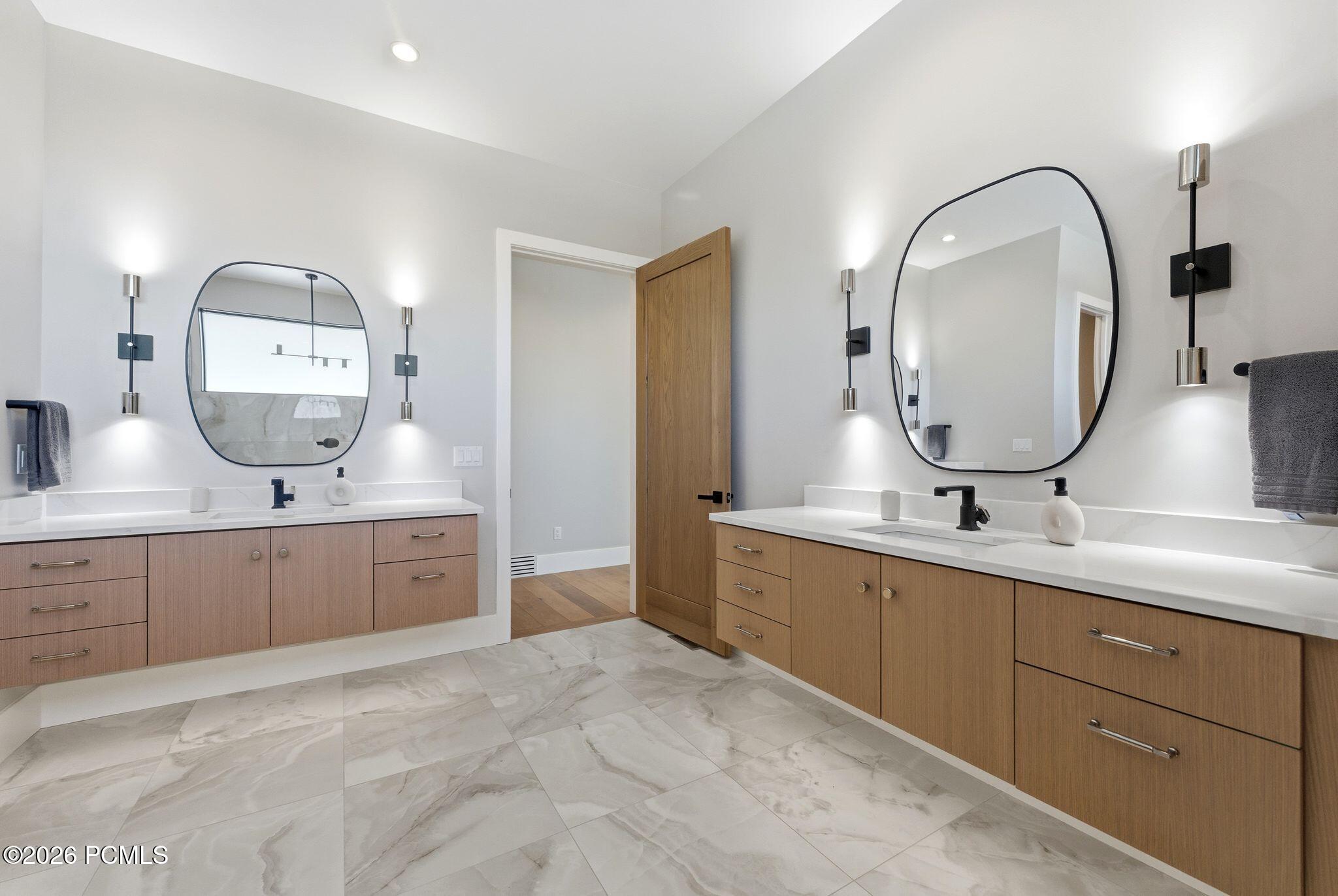 1105 E Longview Drive