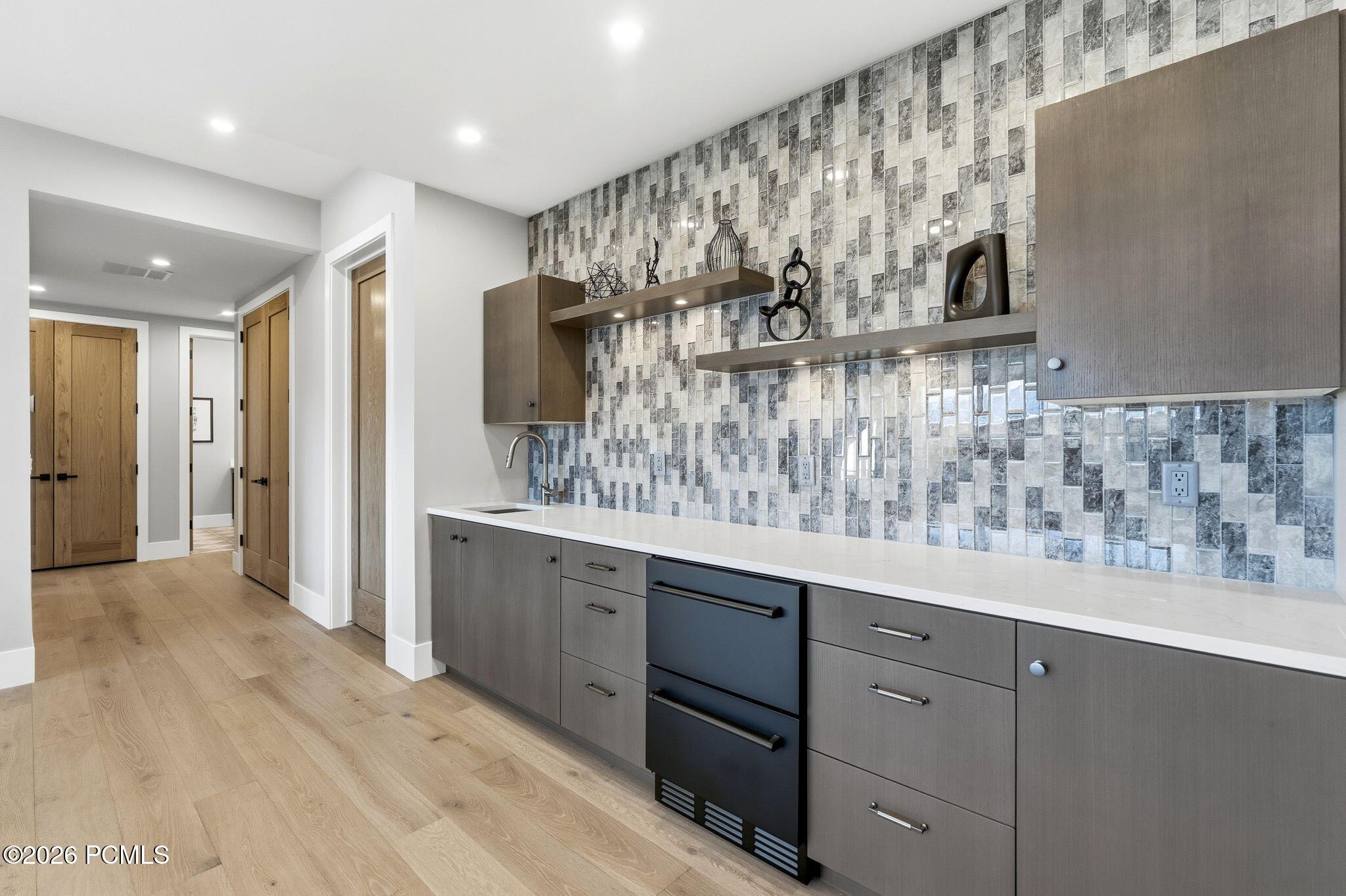 1105 E Longview Drive