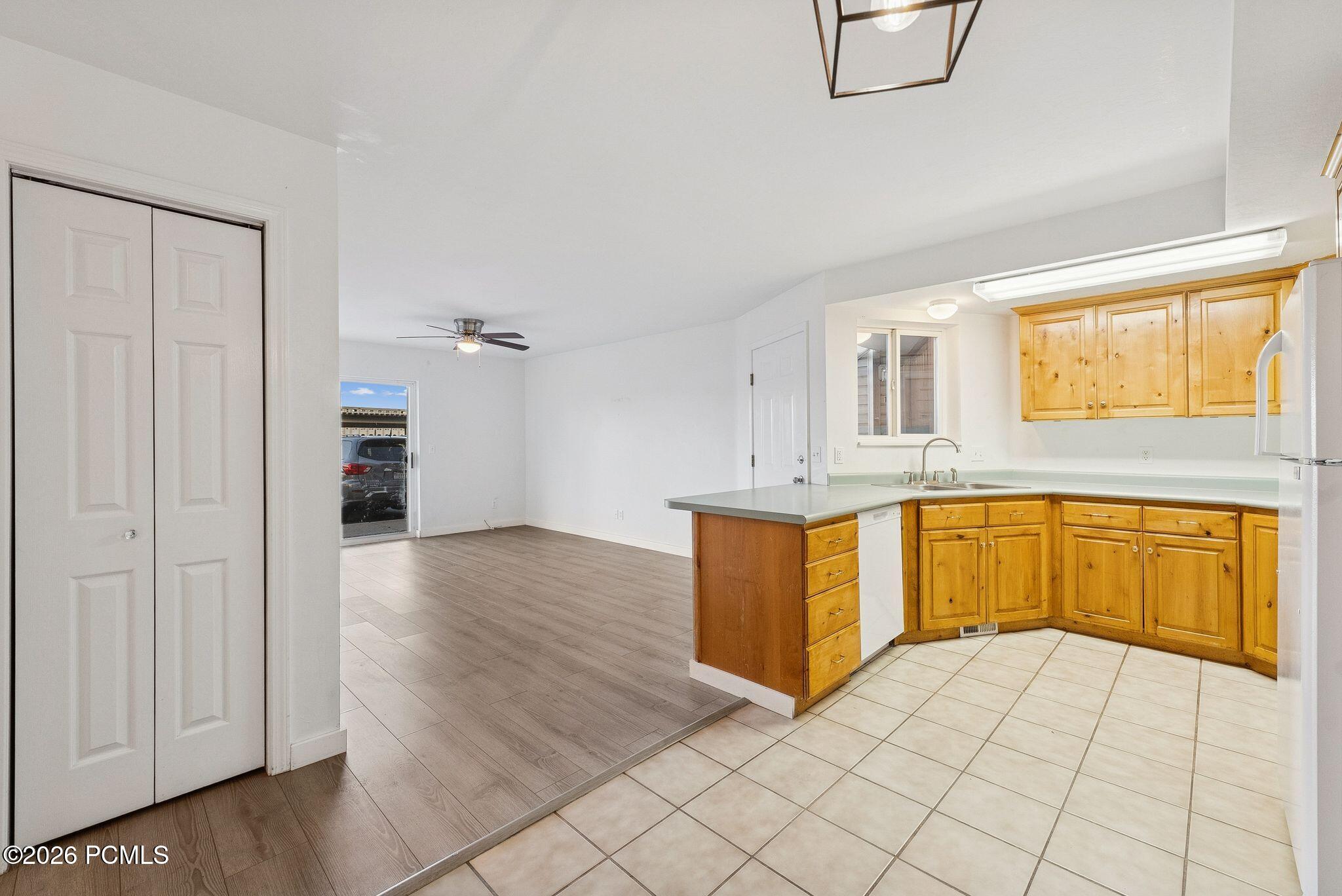 595 S Main Street Apt 18