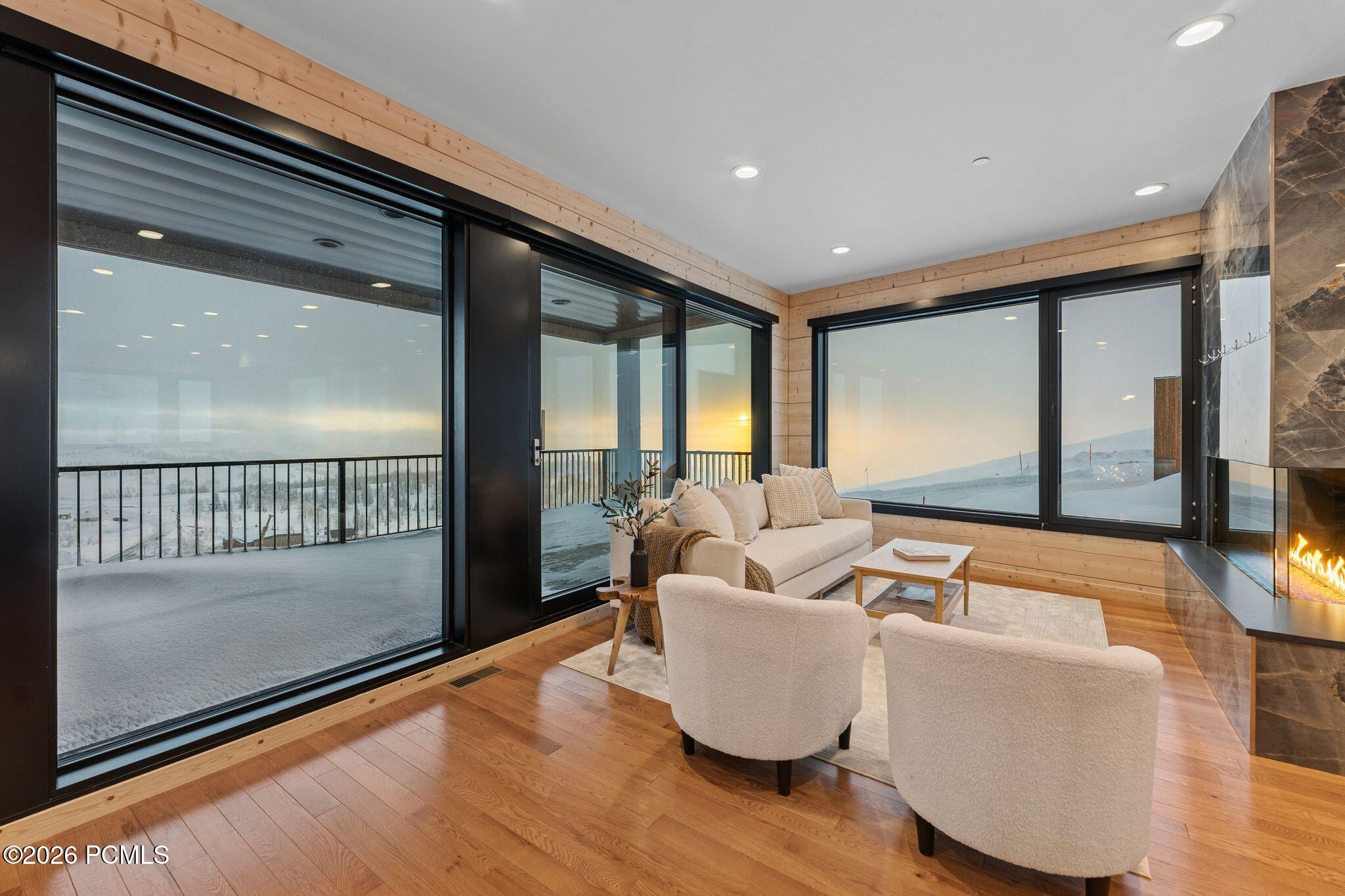 8526 Overlook Drive