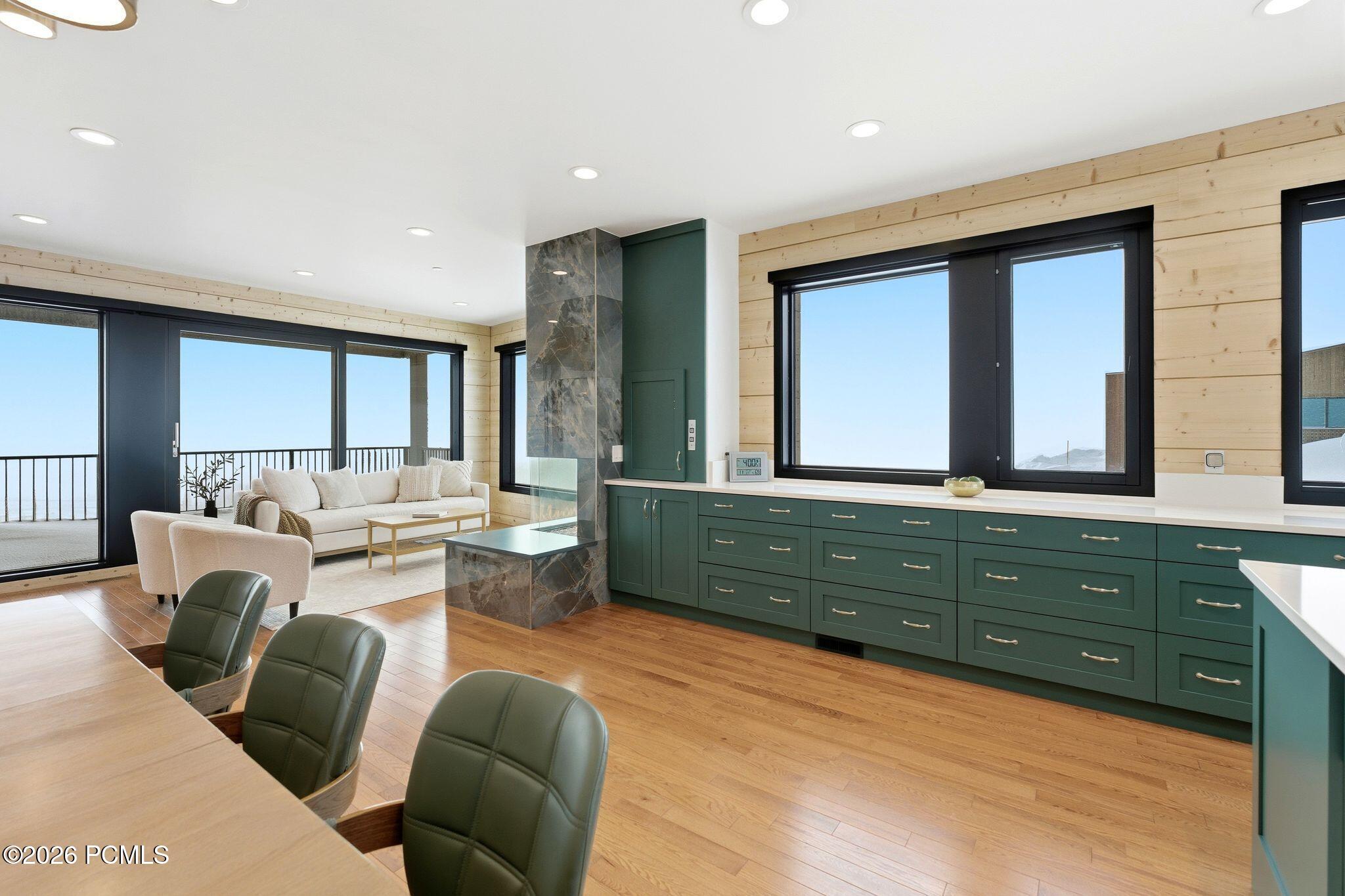 8526 Overlook Drive