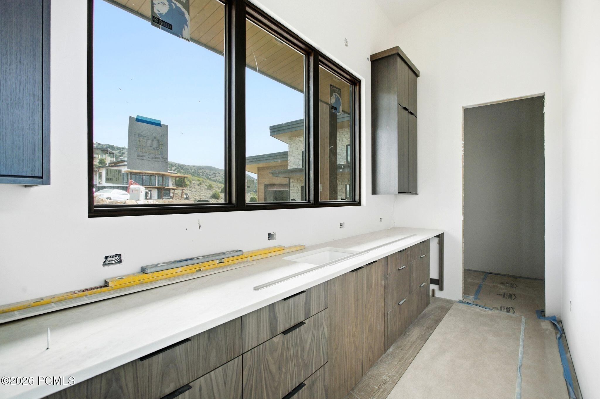 1465 A1 Peak Drive