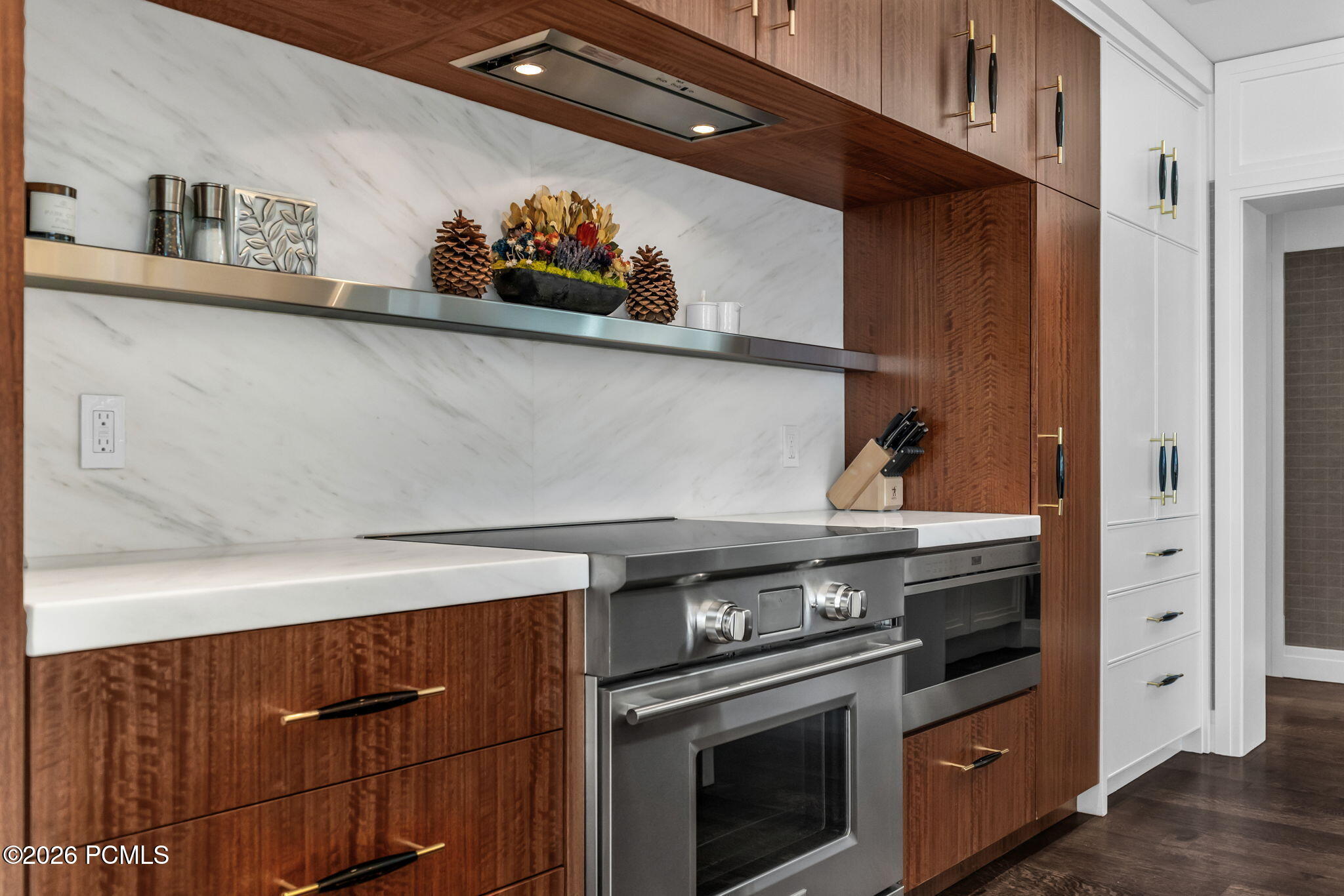 7520 Royal Street E 510