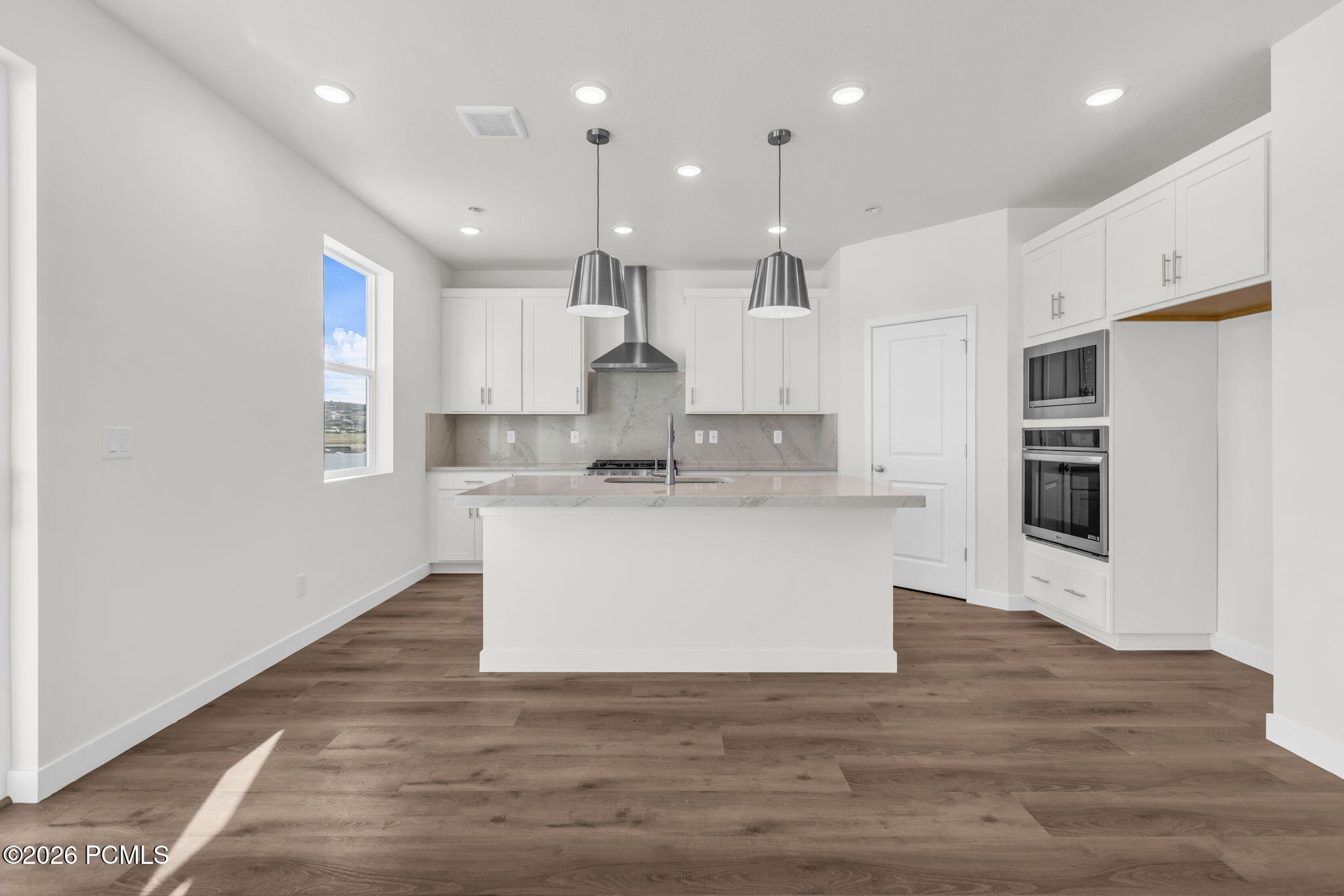 7076 Woods Rose Drive