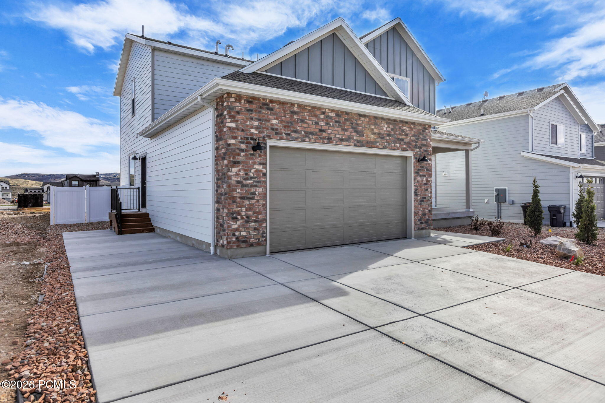7076 Woods Rose Drive