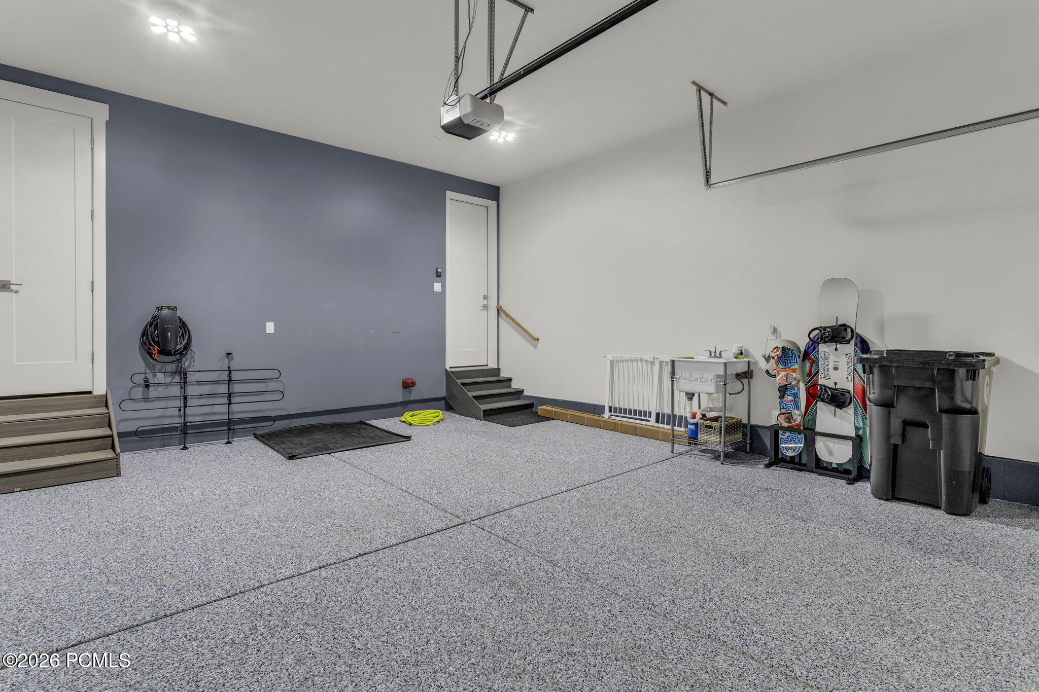 612 E Silver Hill Loop