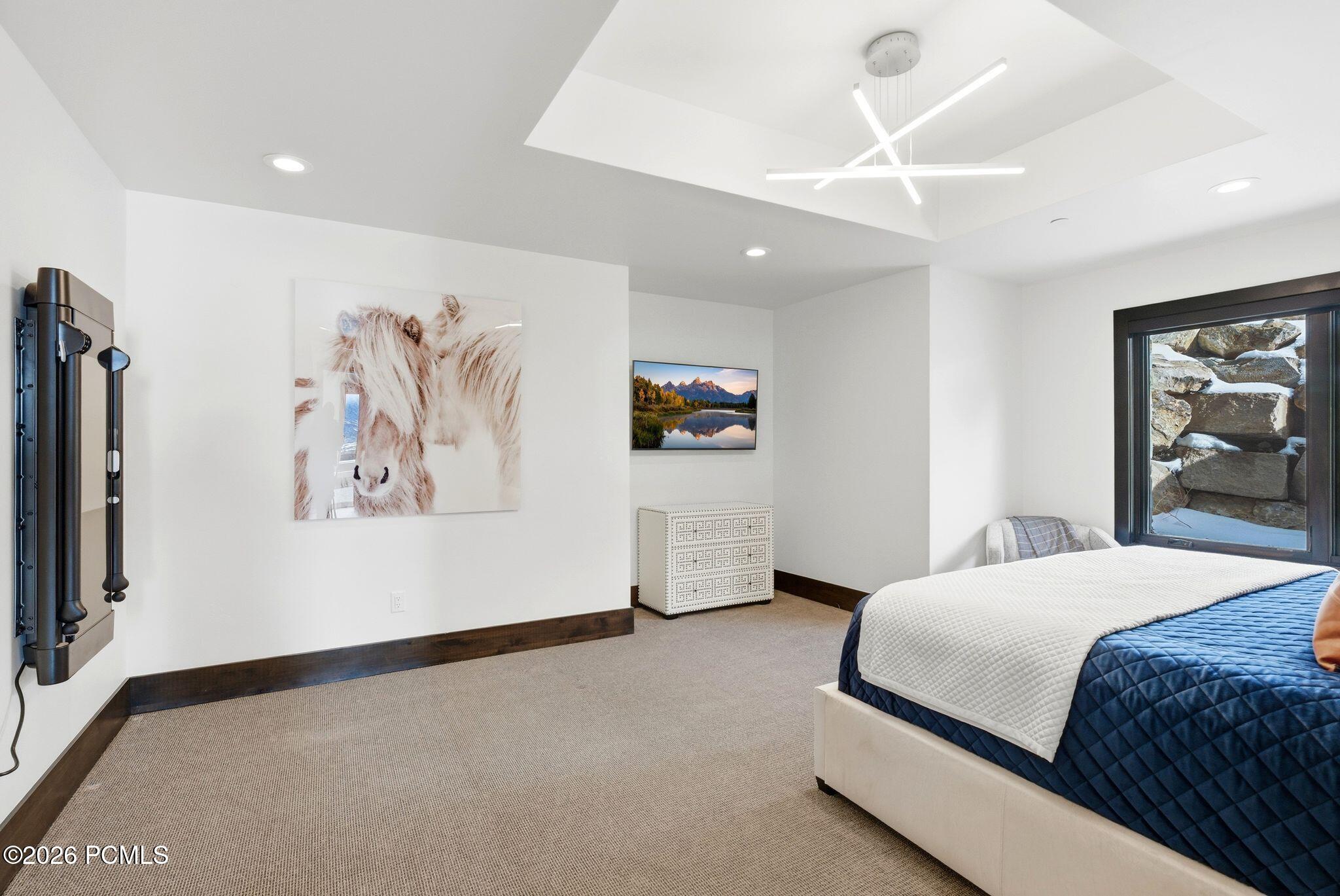 1125 N Explorer Peak Dr