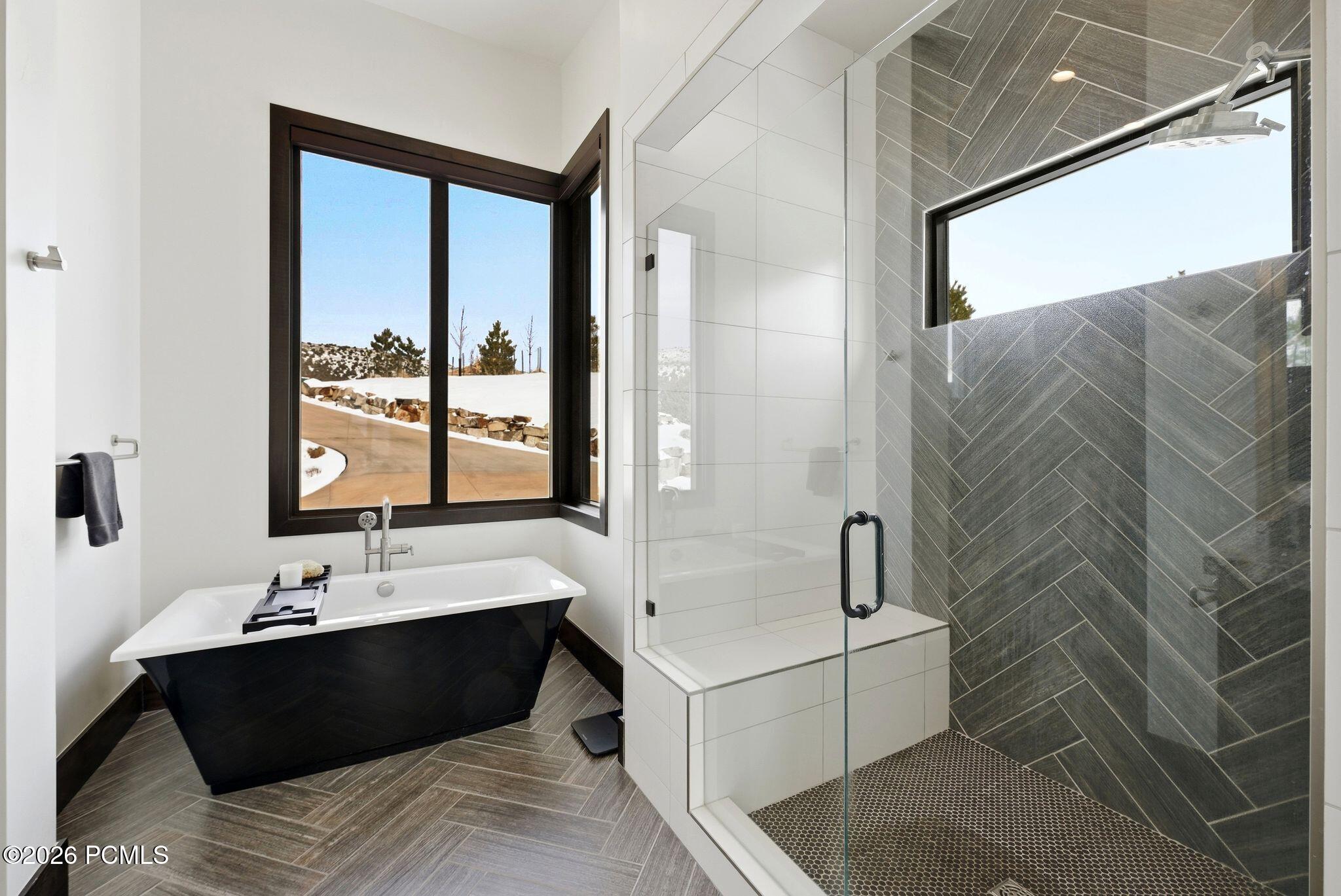 1125 N Explorer Peak Dr