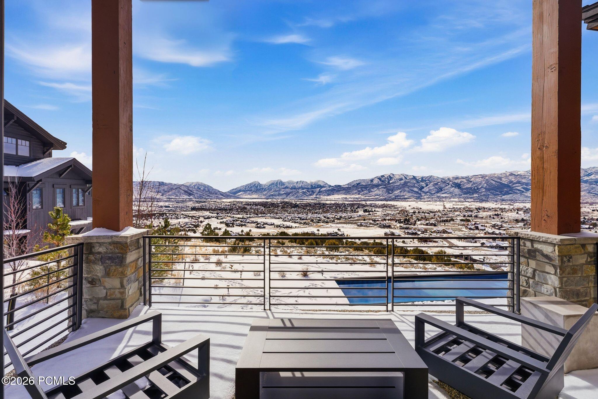 1125 N Explorer Peak Dr