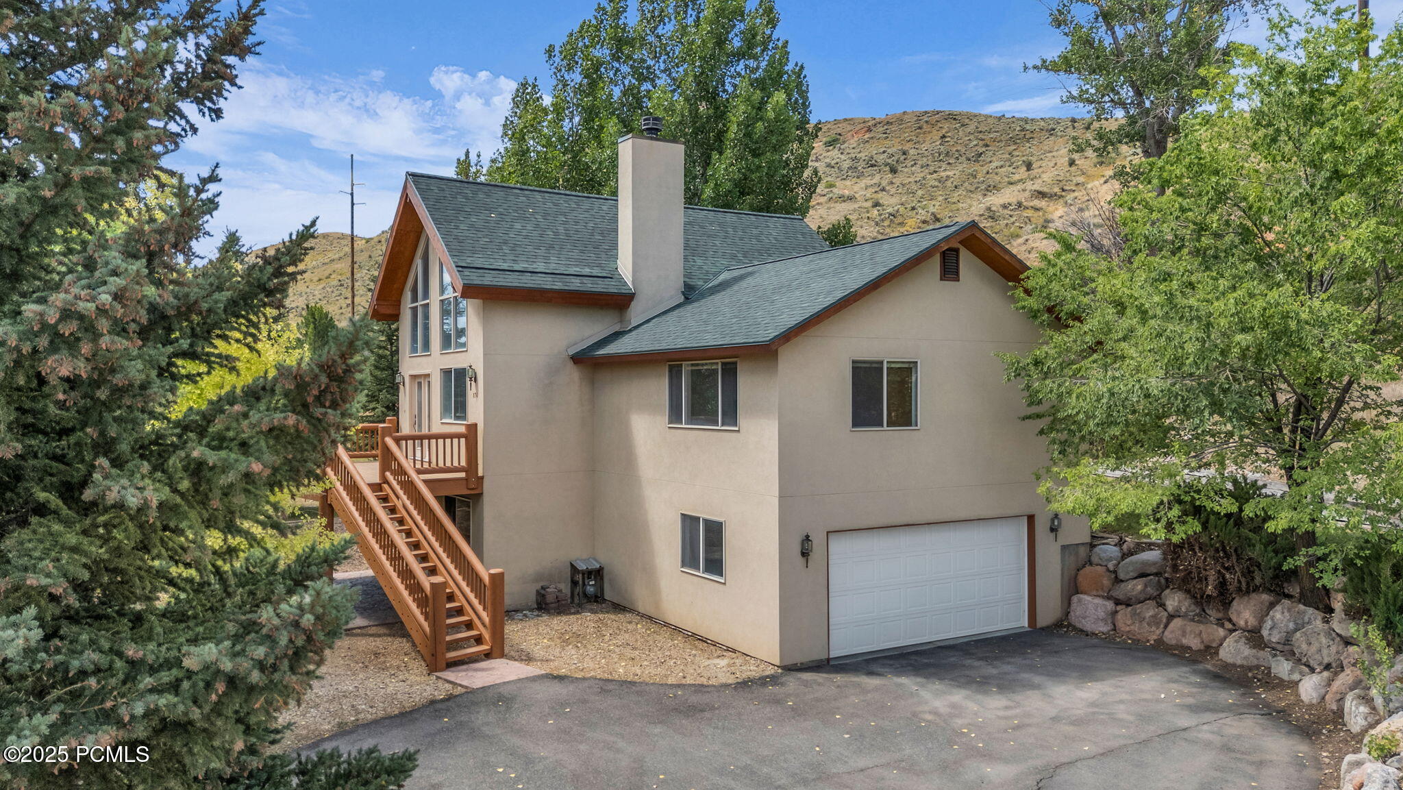 874 S West Hoytsville Road