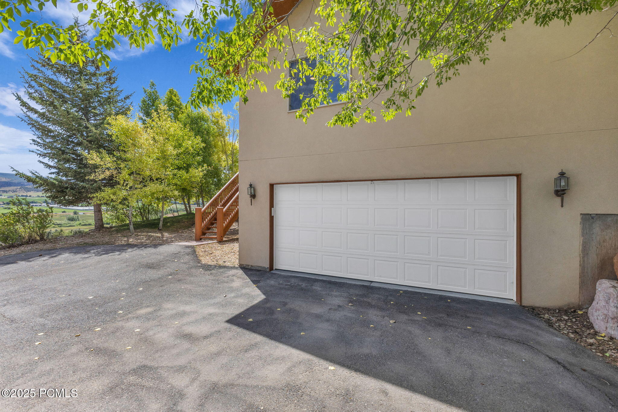 874 S West Hoytsville Road
