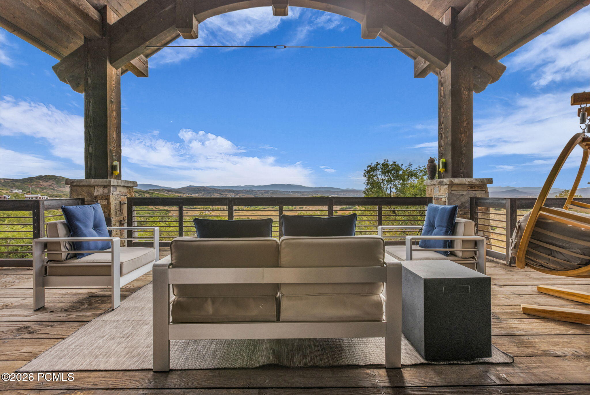 717 W Moose Hill Road