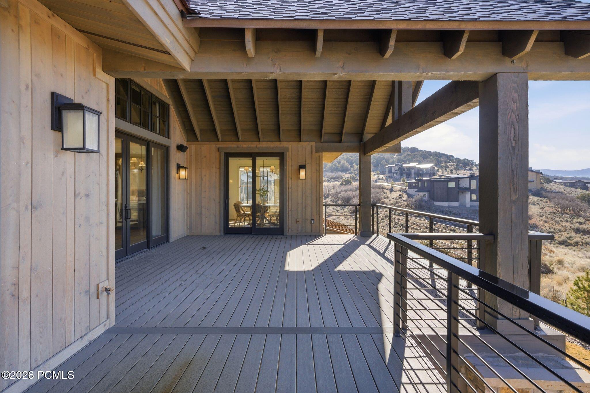 2044 E Notch Mountain Circle