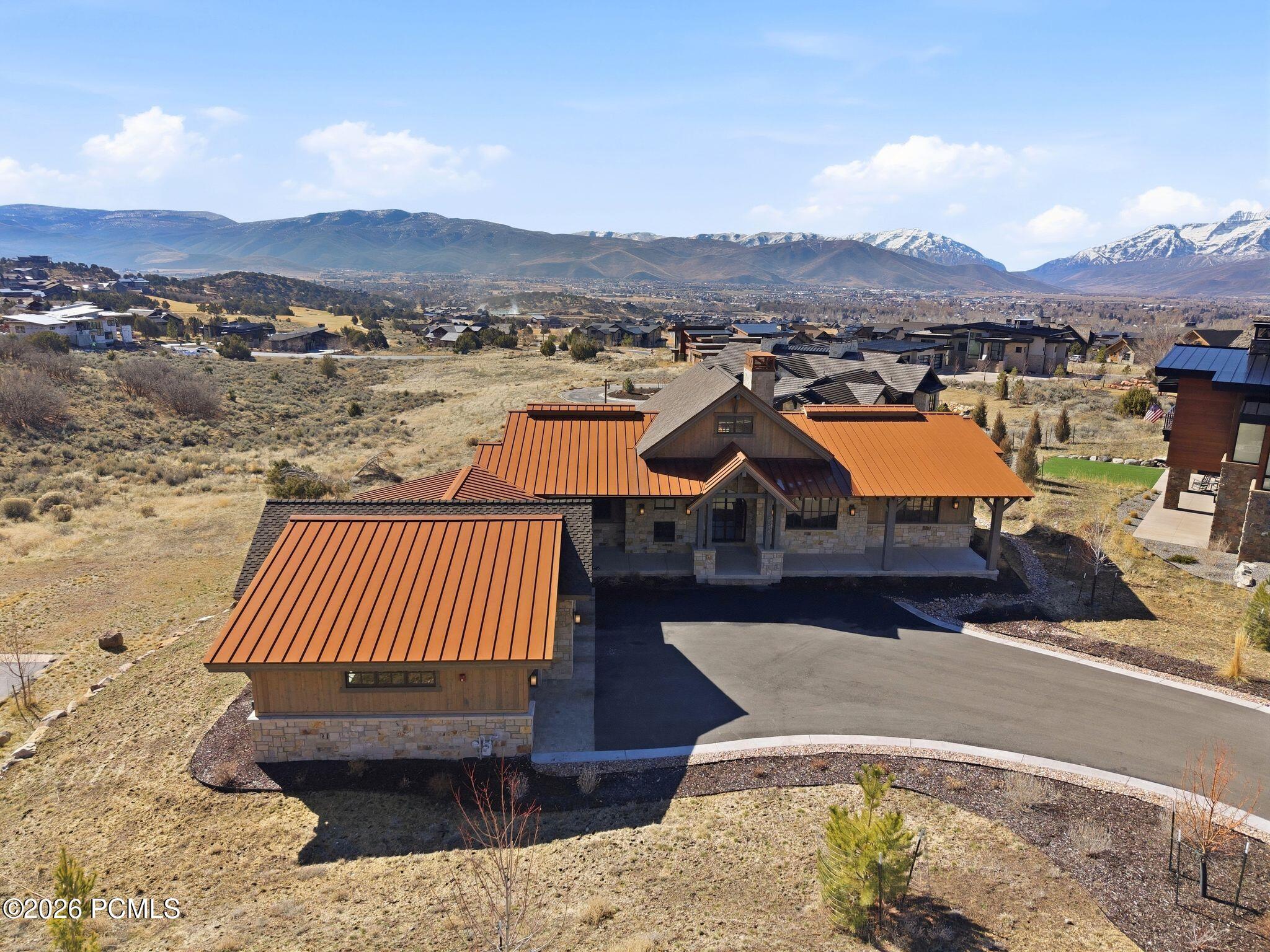 2044 E Notch Mountain Circle