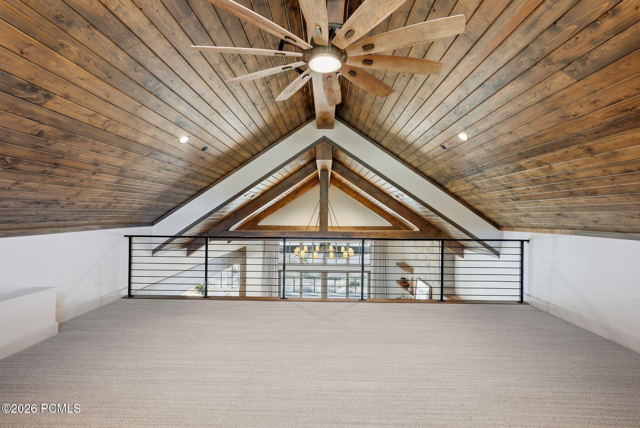 2044 E Notch Mountain Circle