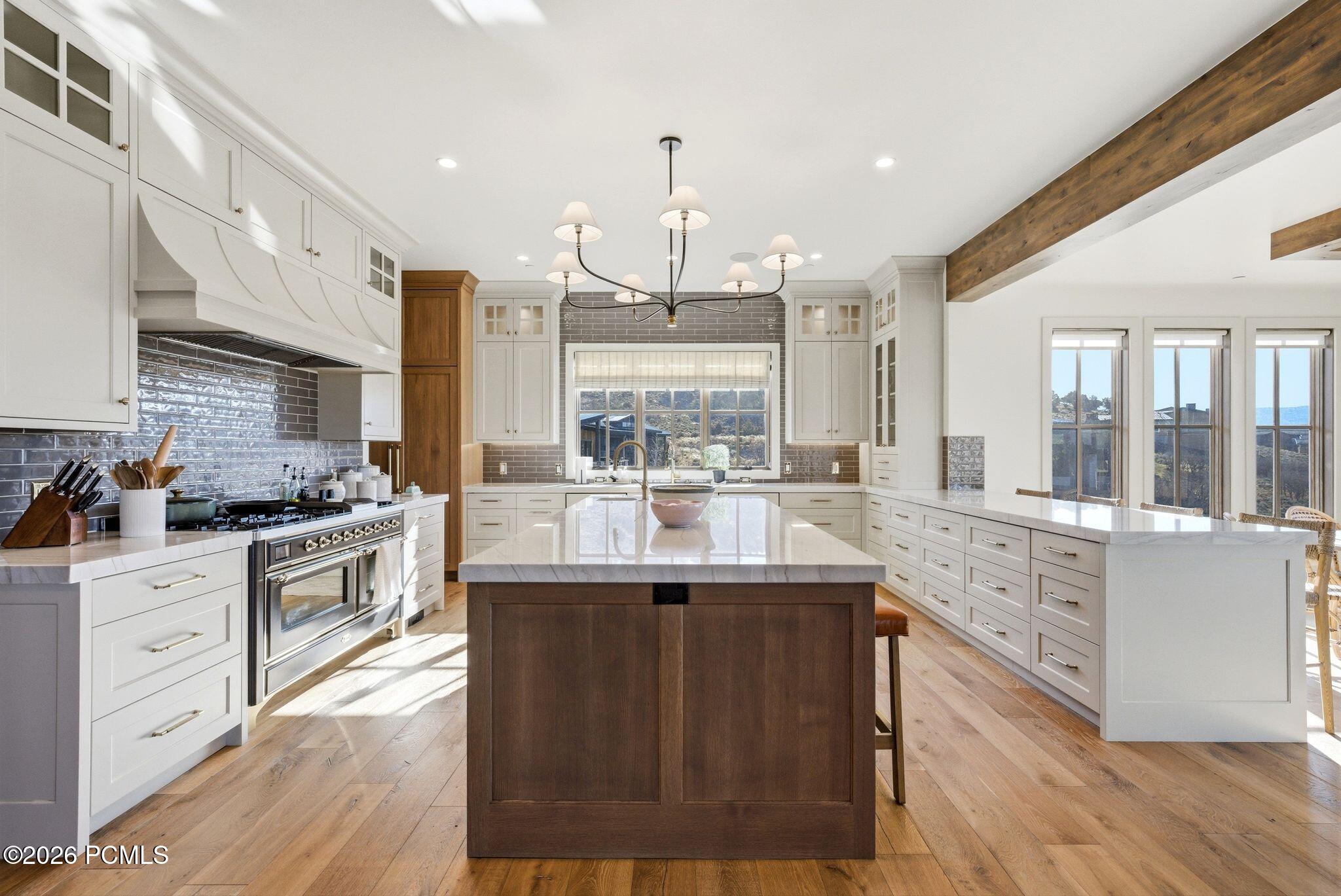 2044 E Notch Mountain Circle