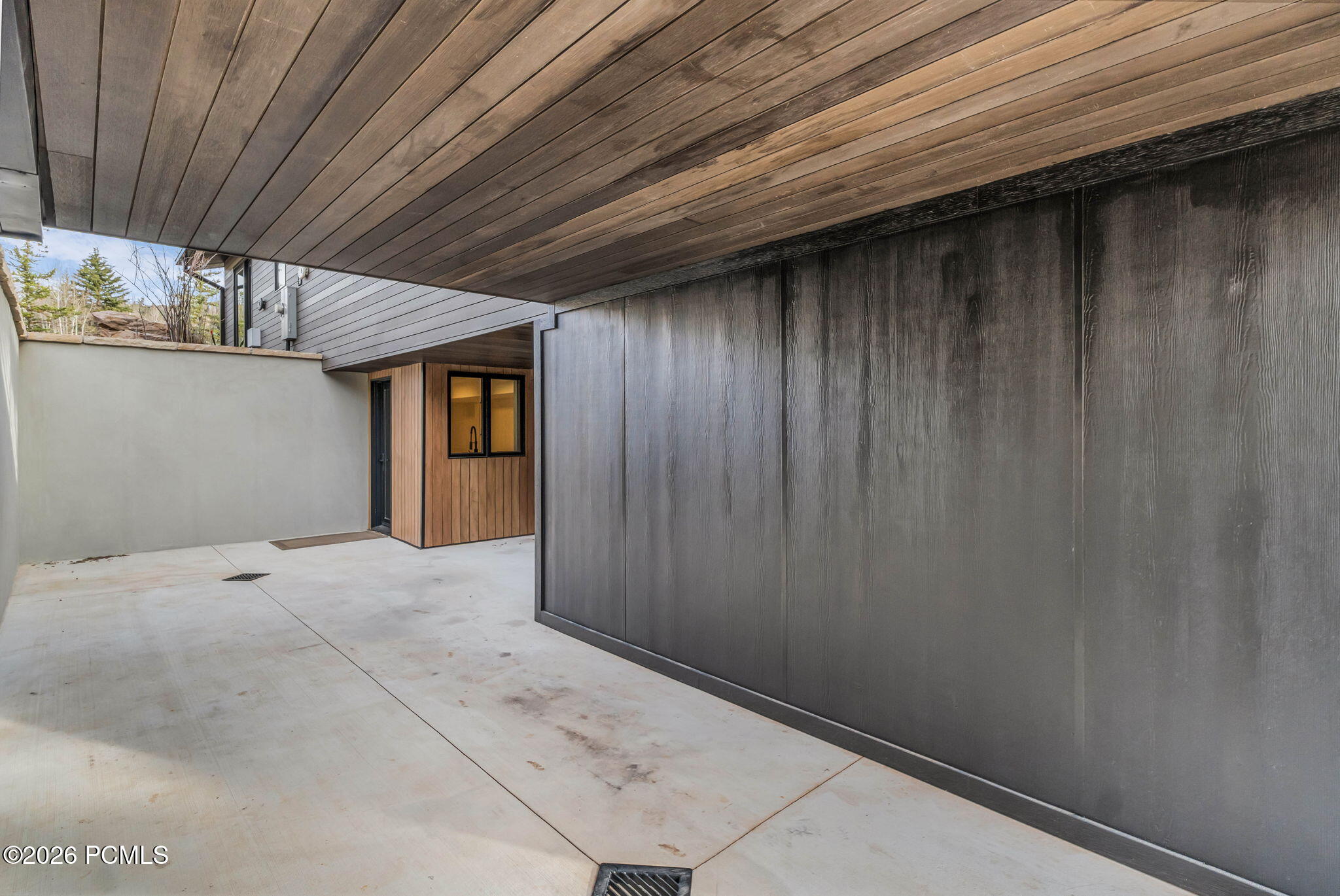 7775 N Pinebrook Road