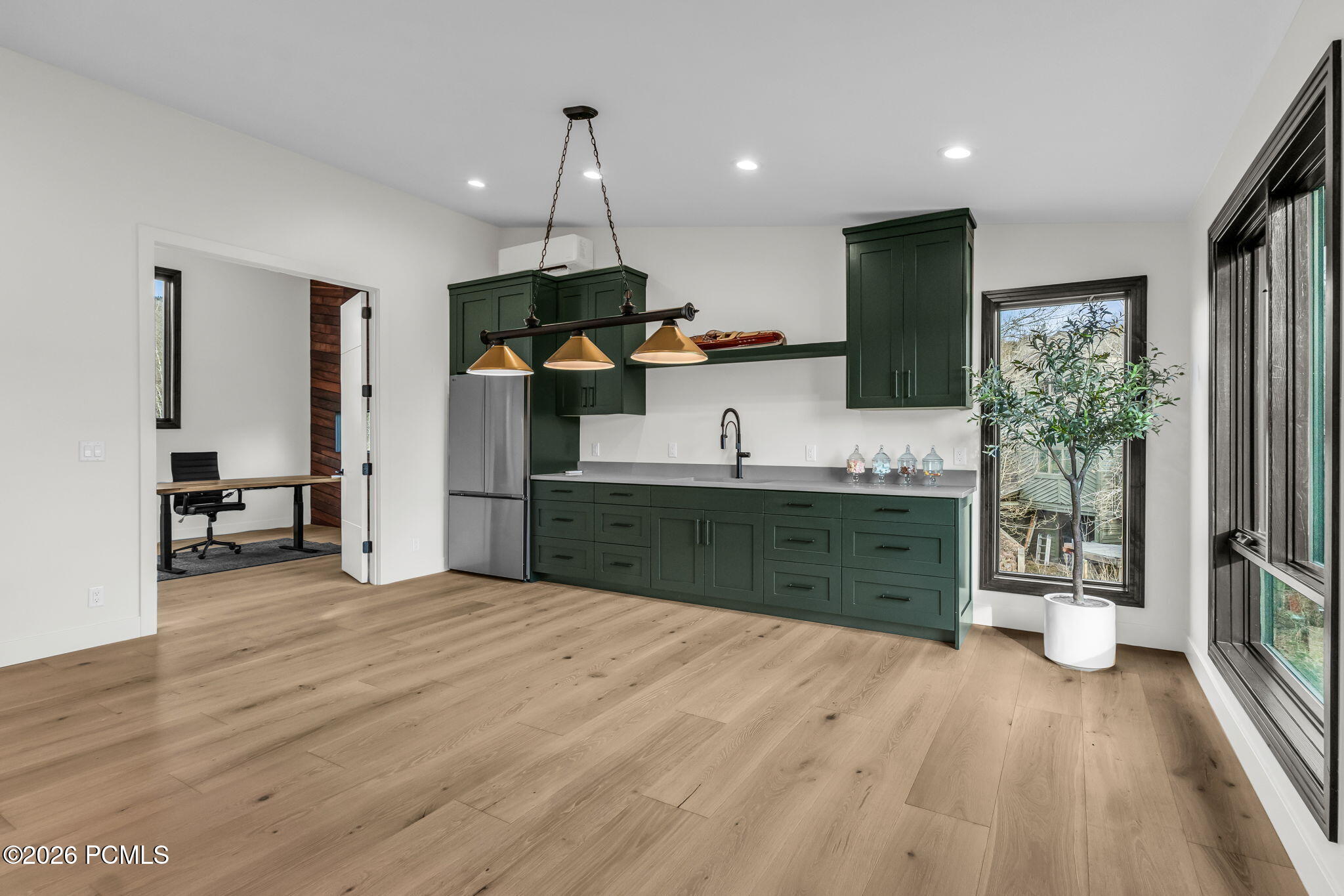 7775 N Pinebrook Road