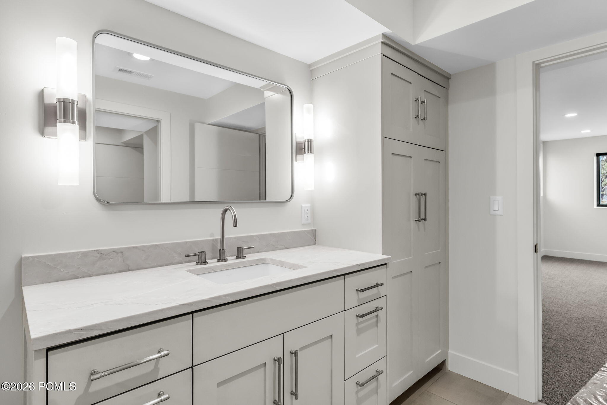 7775 N Pinebrook Road