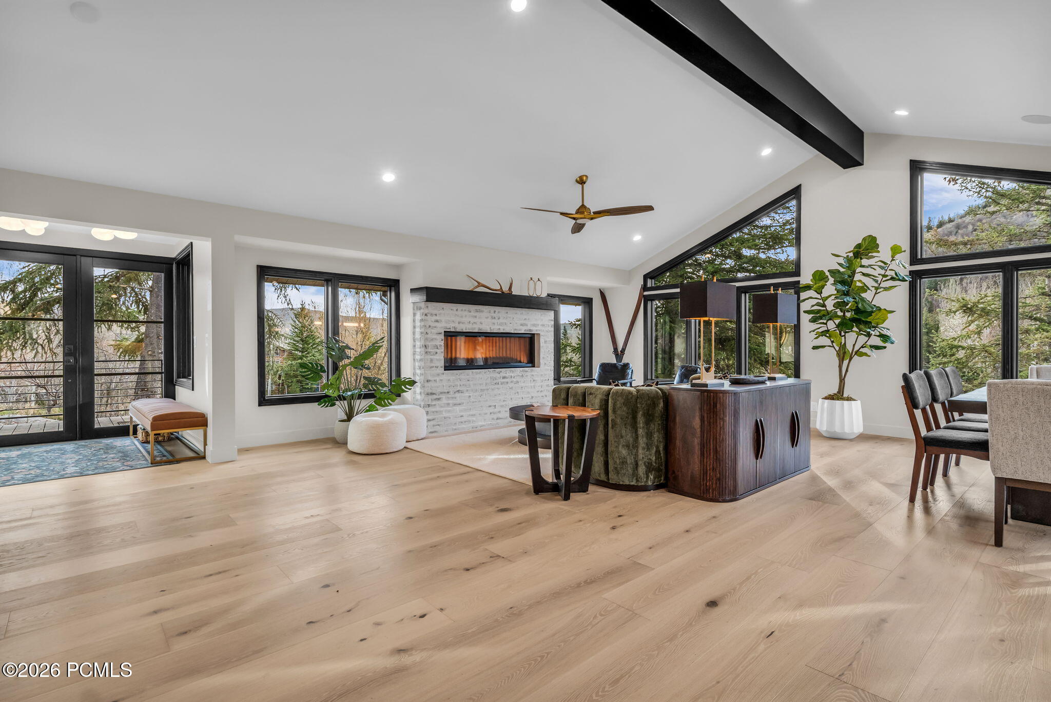 7775 N Pinebrook Road