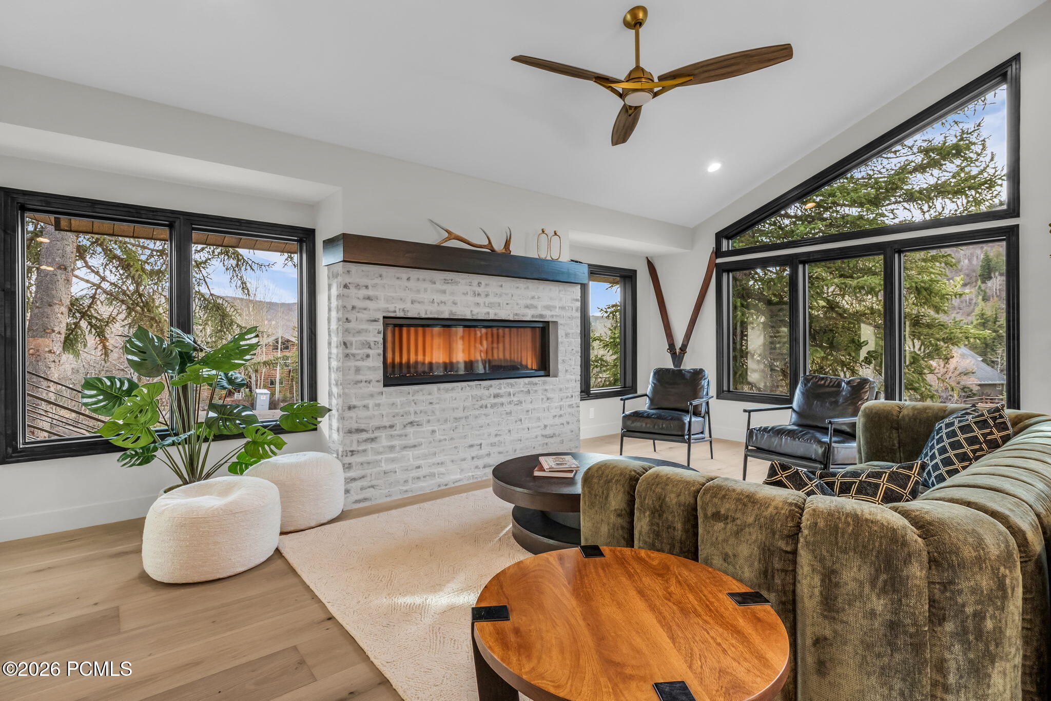 7775 N Pinebrook Road