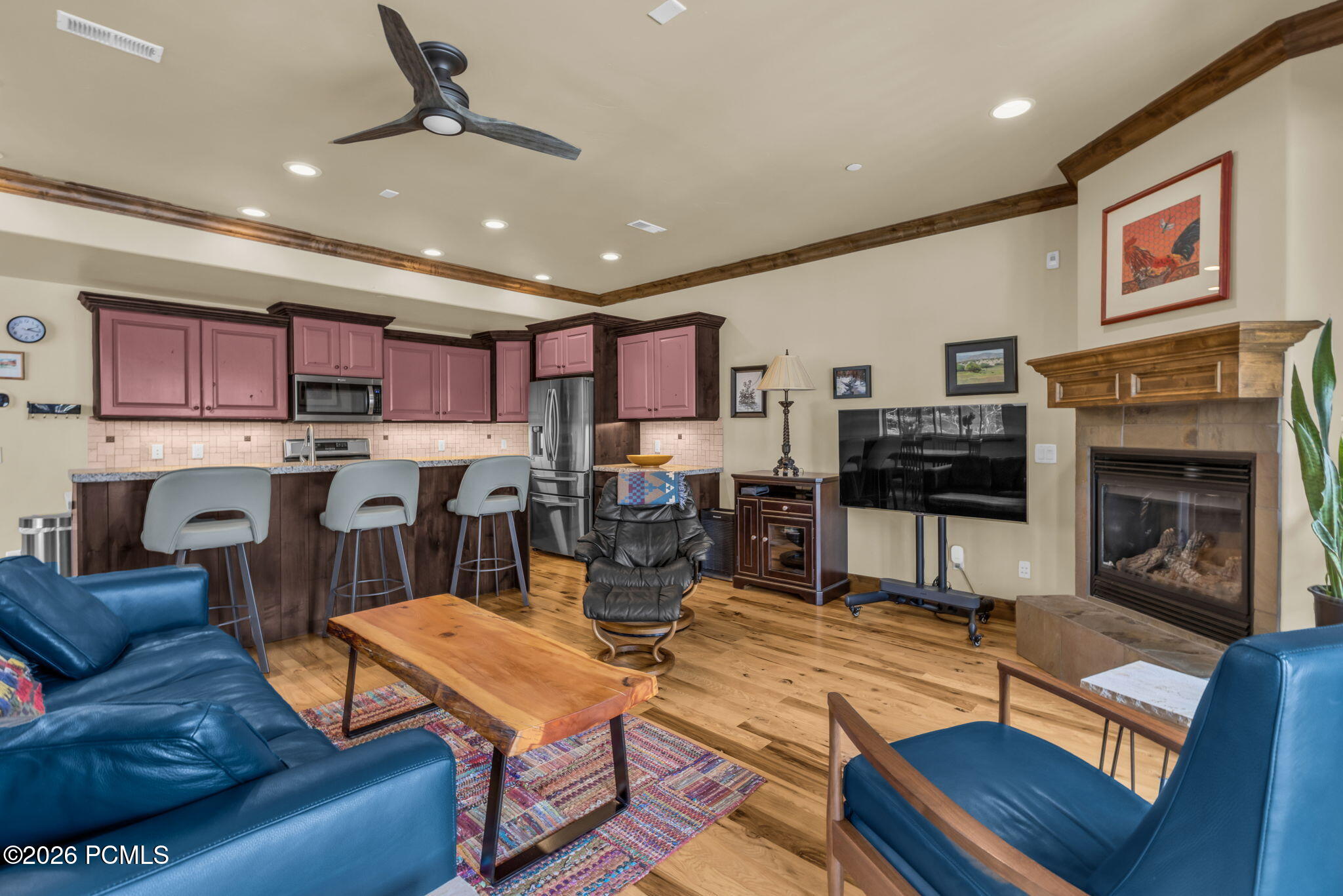 3137 Lower Saddleback Road
