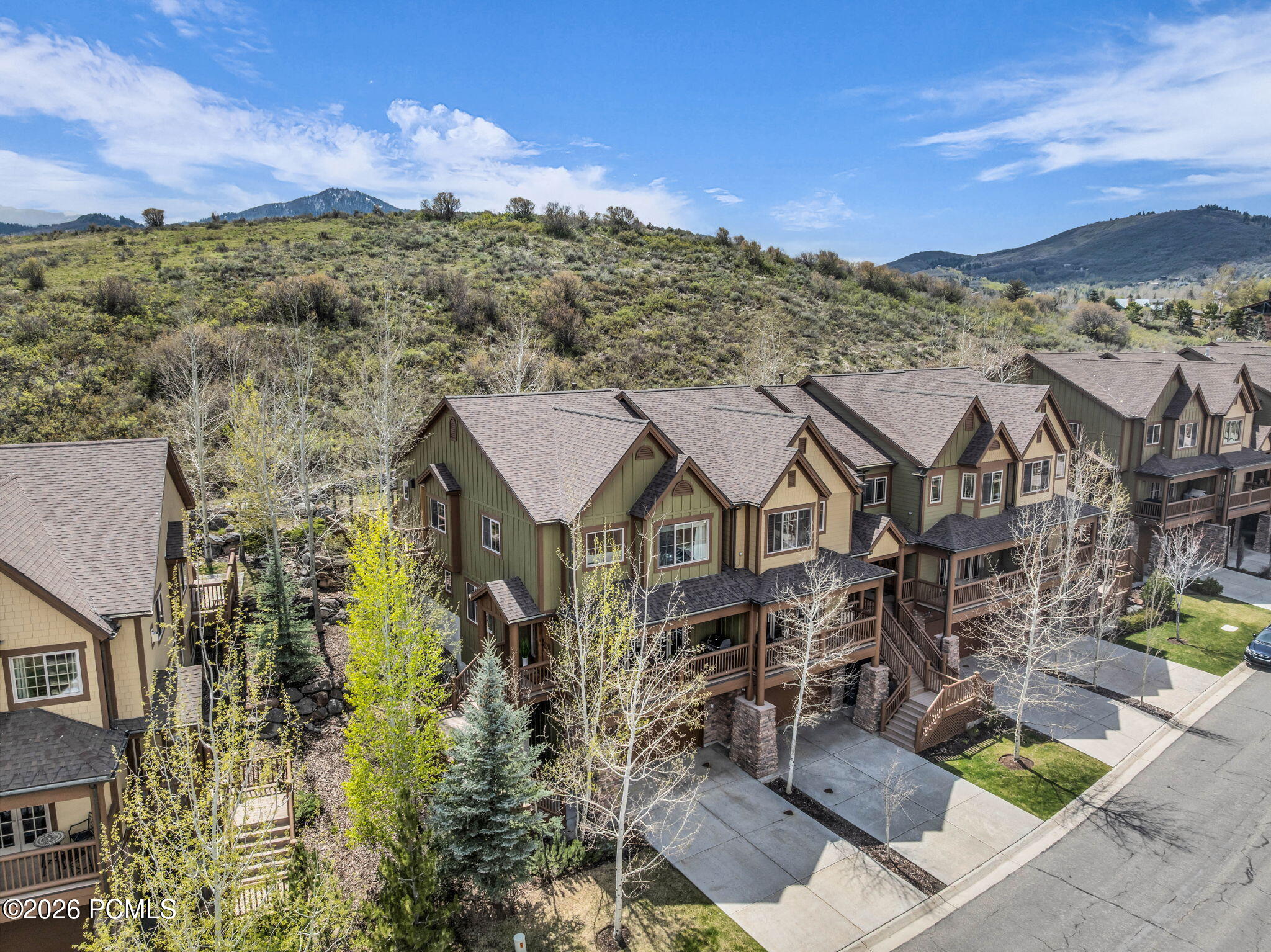 3137 Lower Saddleback Road