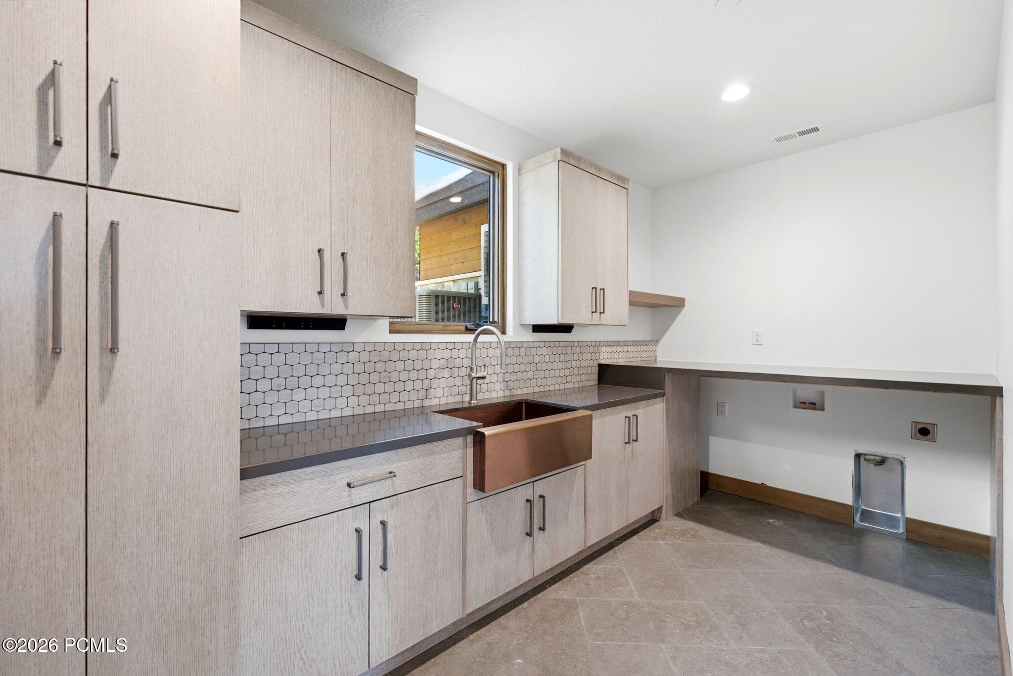 11004 N Wrangler Circle