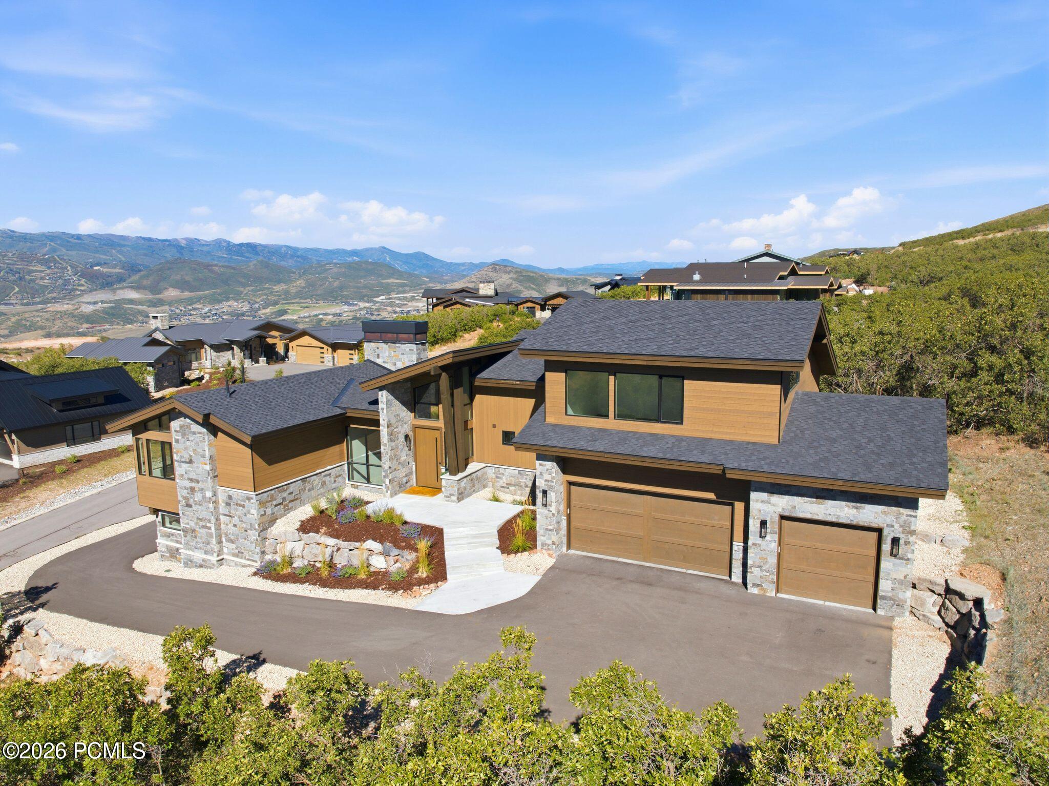11004 N Wrangler Circle