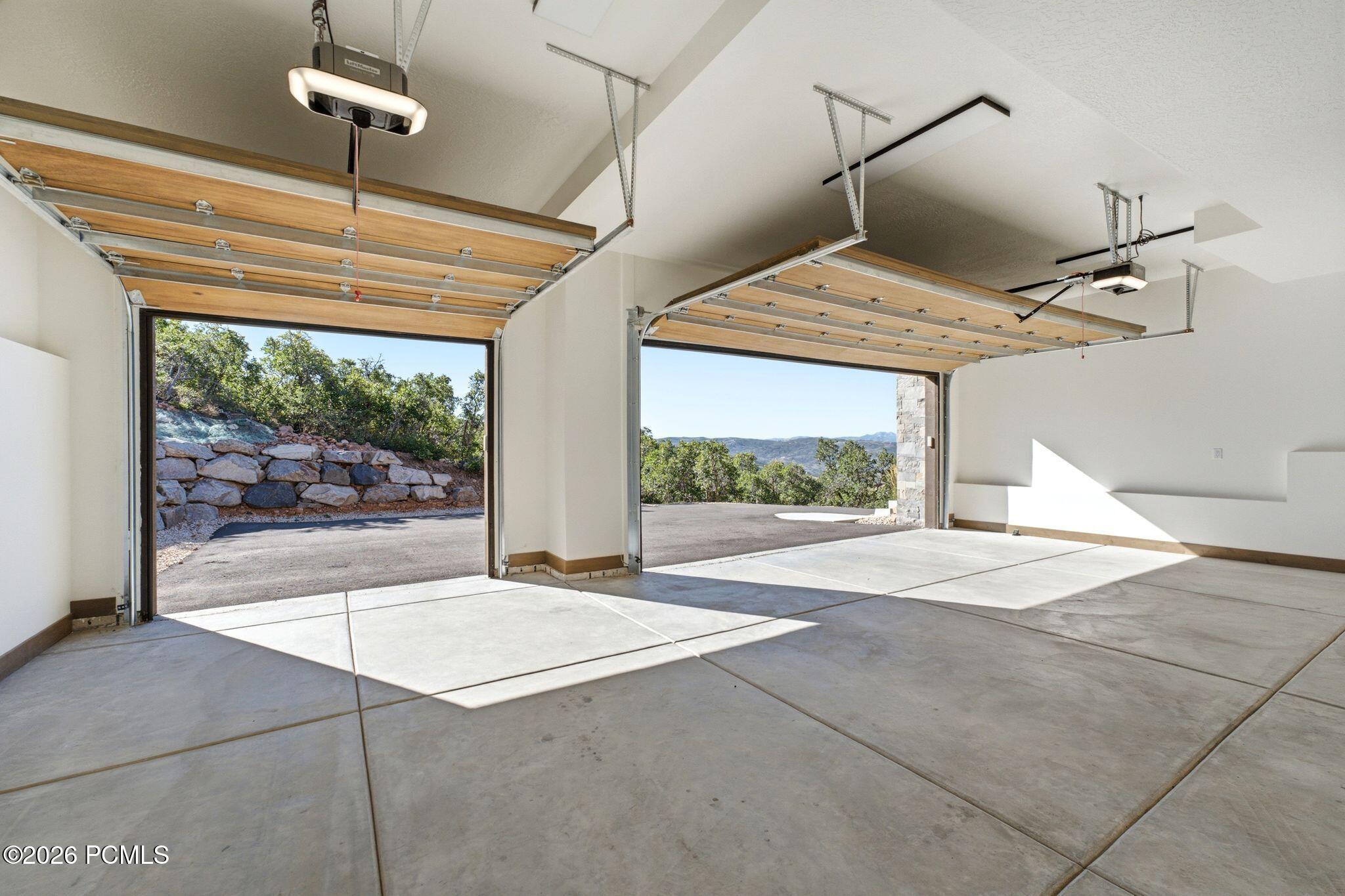 11004 N Wrangler Circle