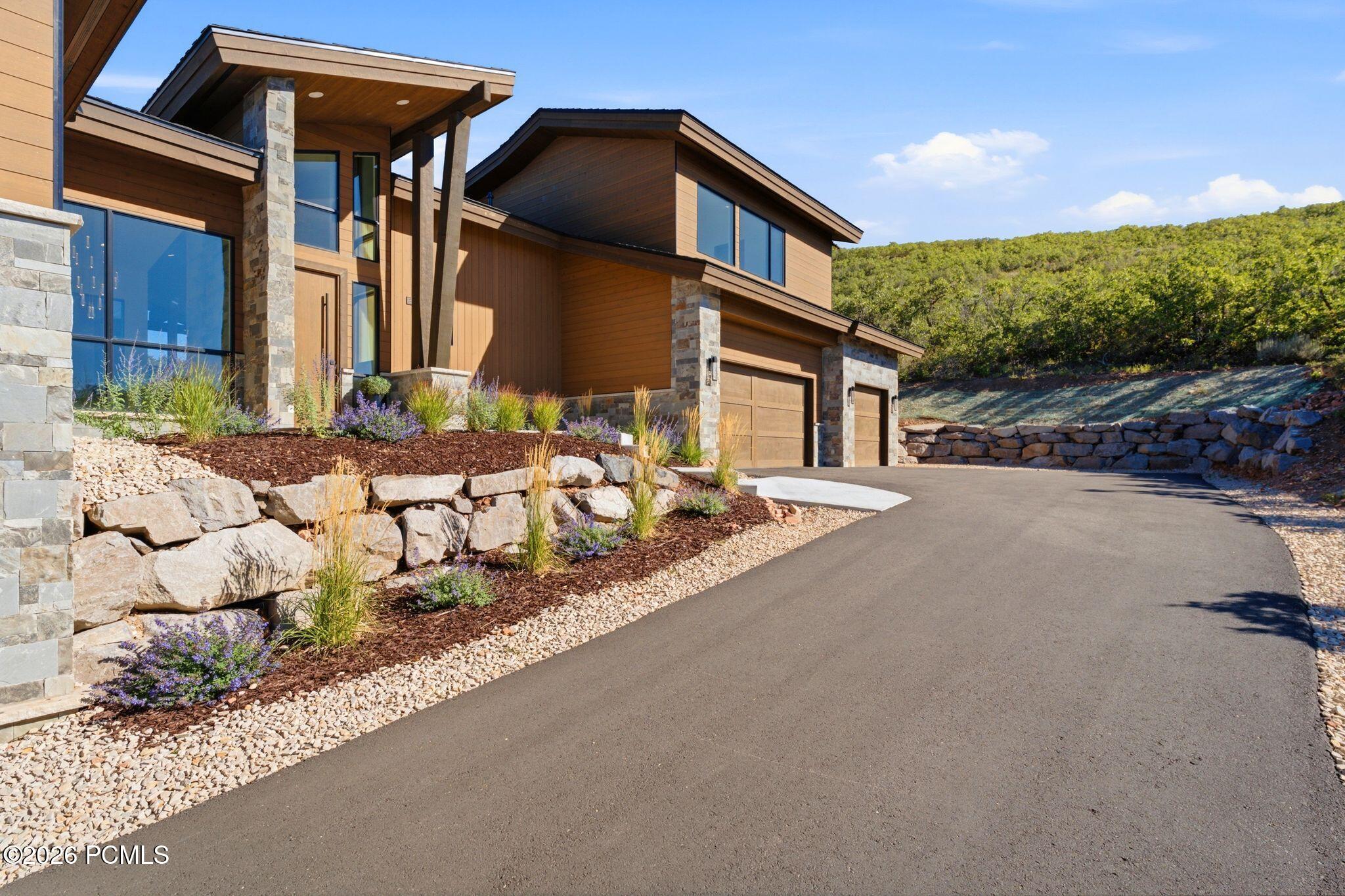 11004 N Wrangler Circle