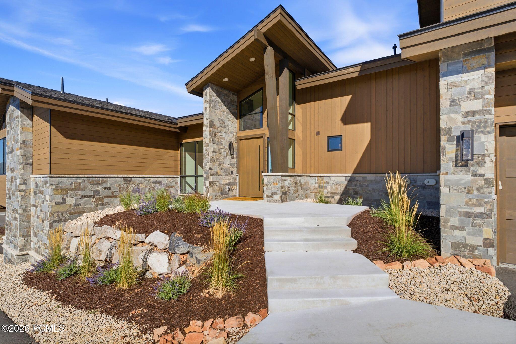 11004 N Wrangler Circle