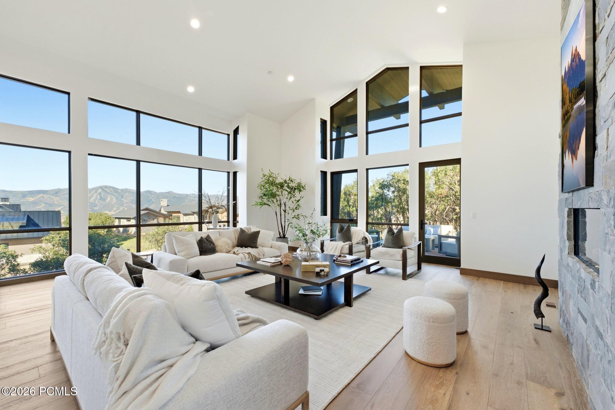 11004 N Wrangler Circle